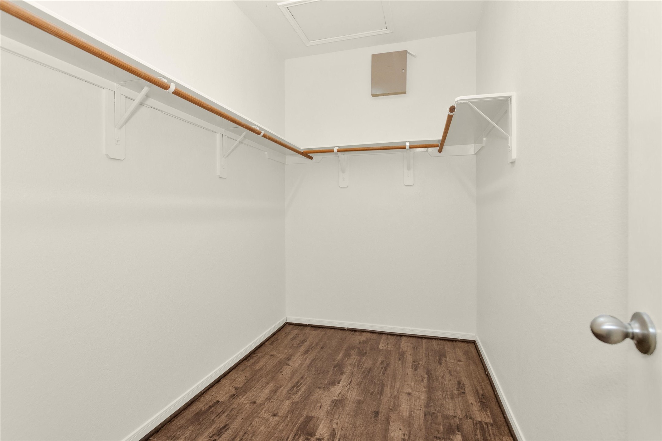 602 Blue Oasis Court Property Photo 18