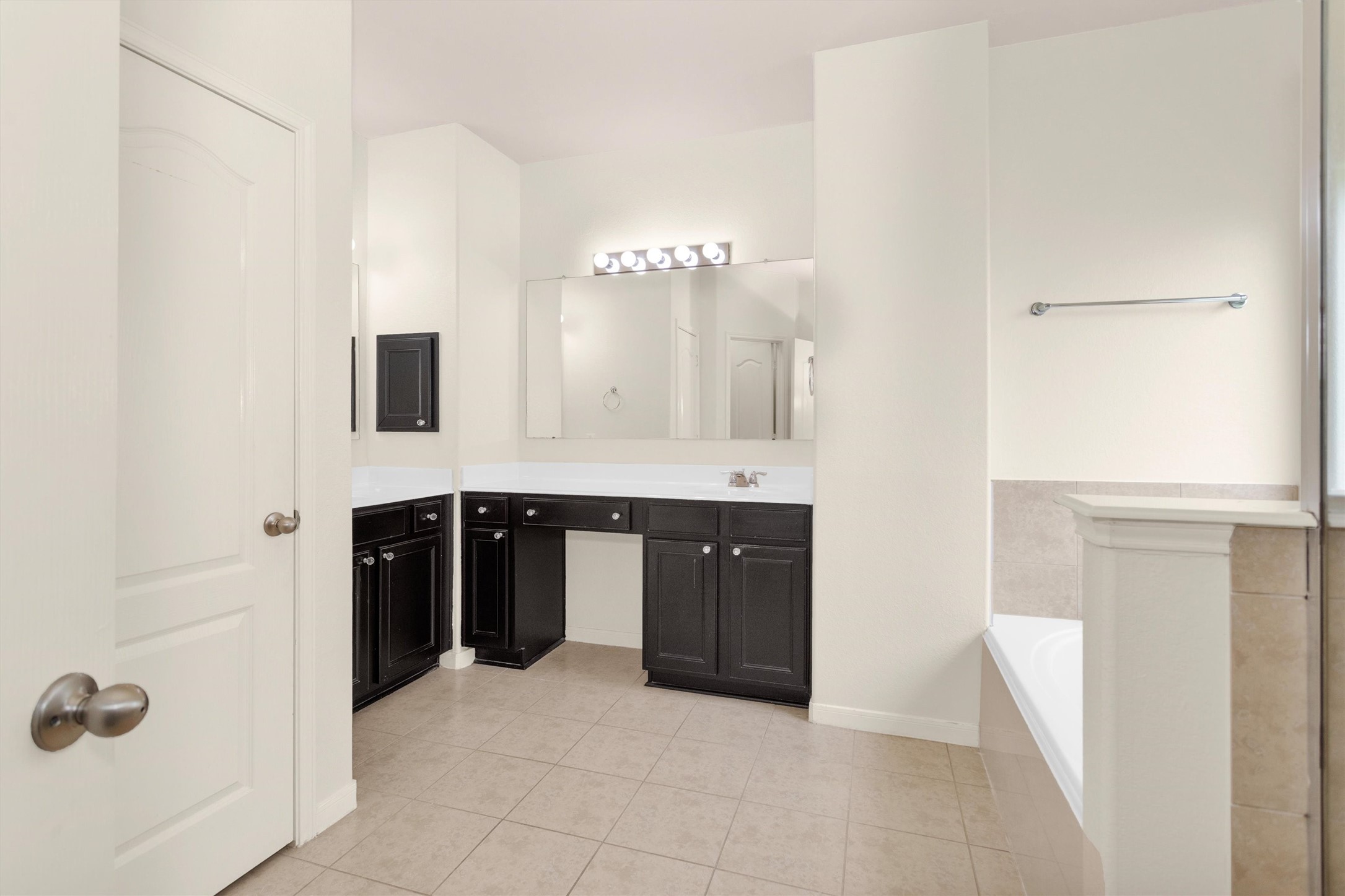 602 Blue Oasis Court Property Photo 19