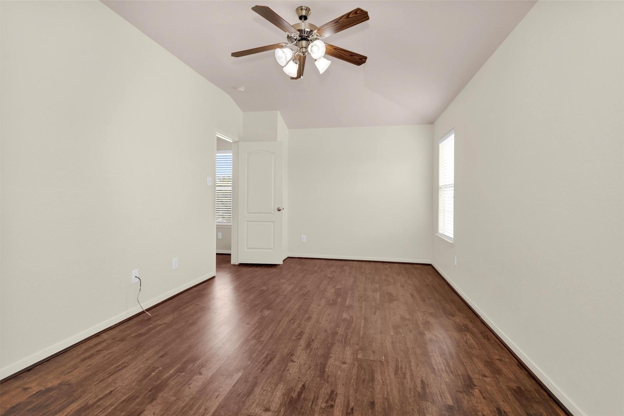 602 Blue Oasis Court Property Photo 26