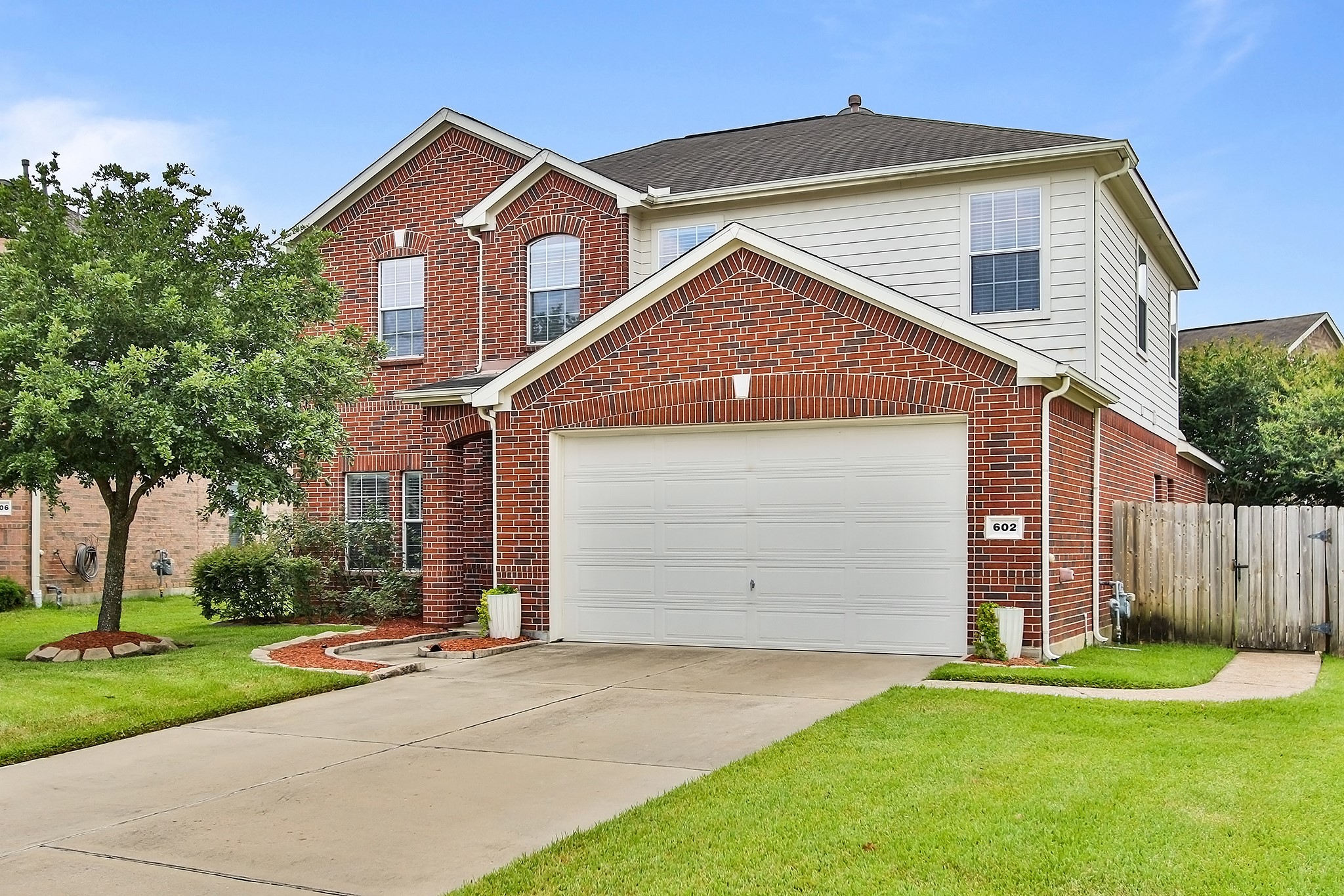 602 Blue Oasis Court Property Photo 38