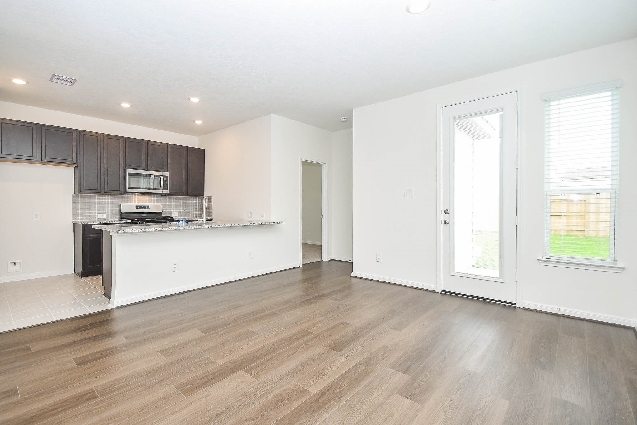 25230 Benroe Street Property Photo 7