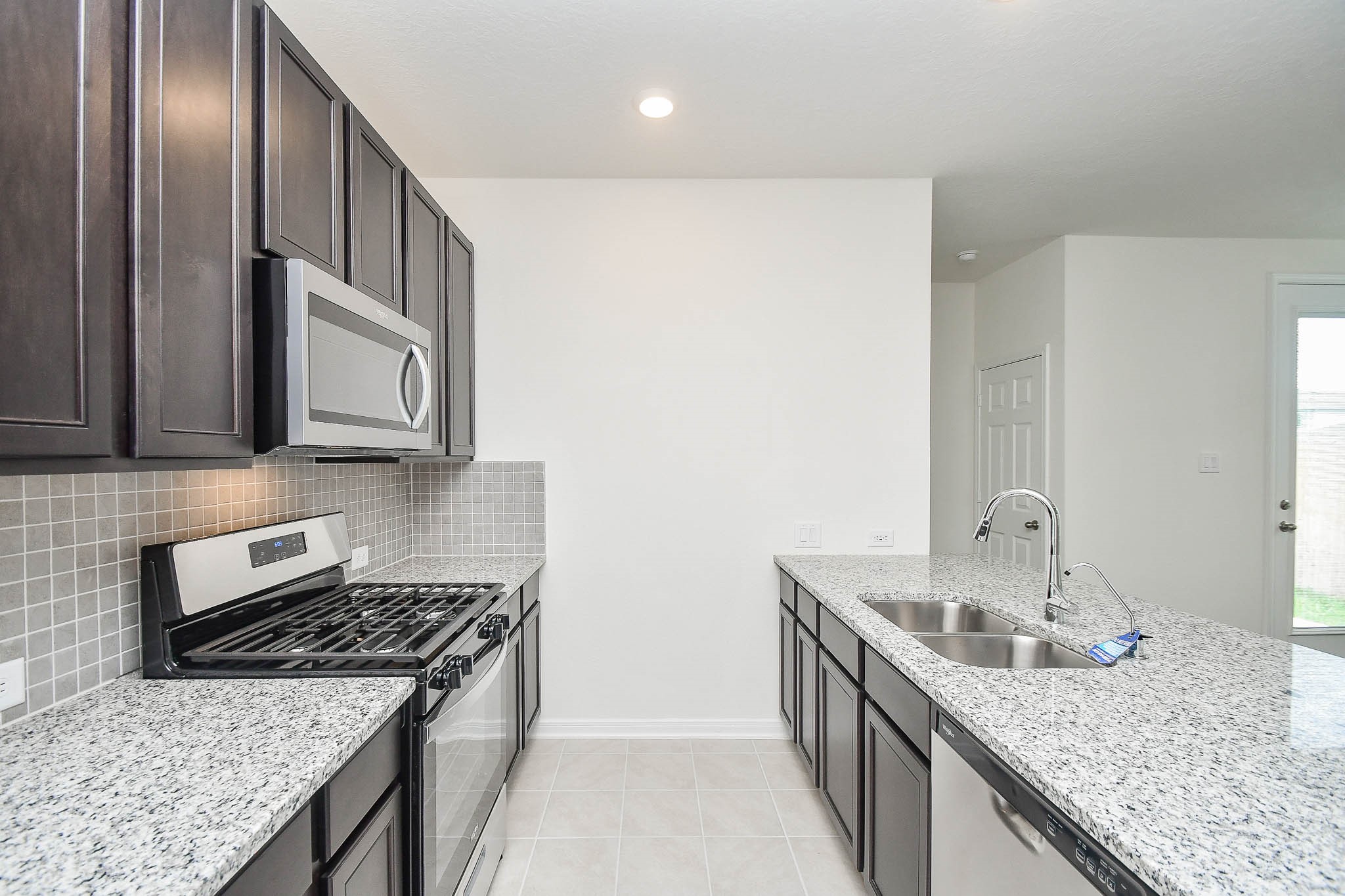 25230 Benroe Street Property Photo 10