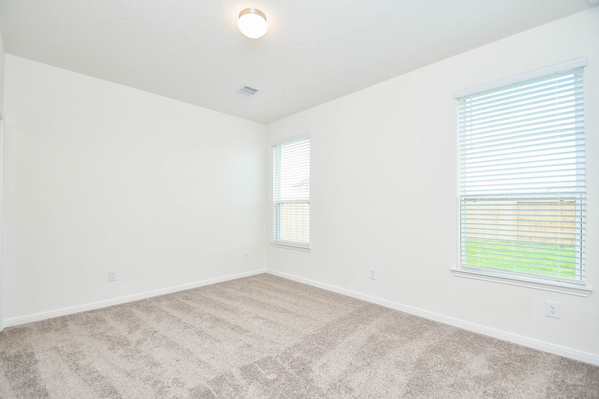 25230 Benroe Street Property Photo 14