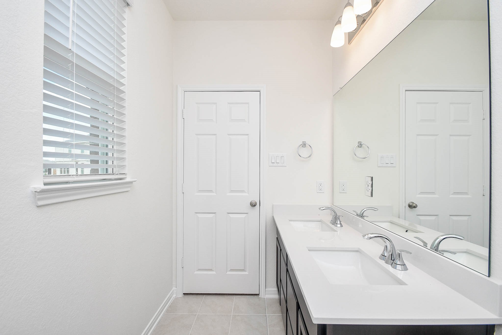 25230 Benroe Street Property Photo 17