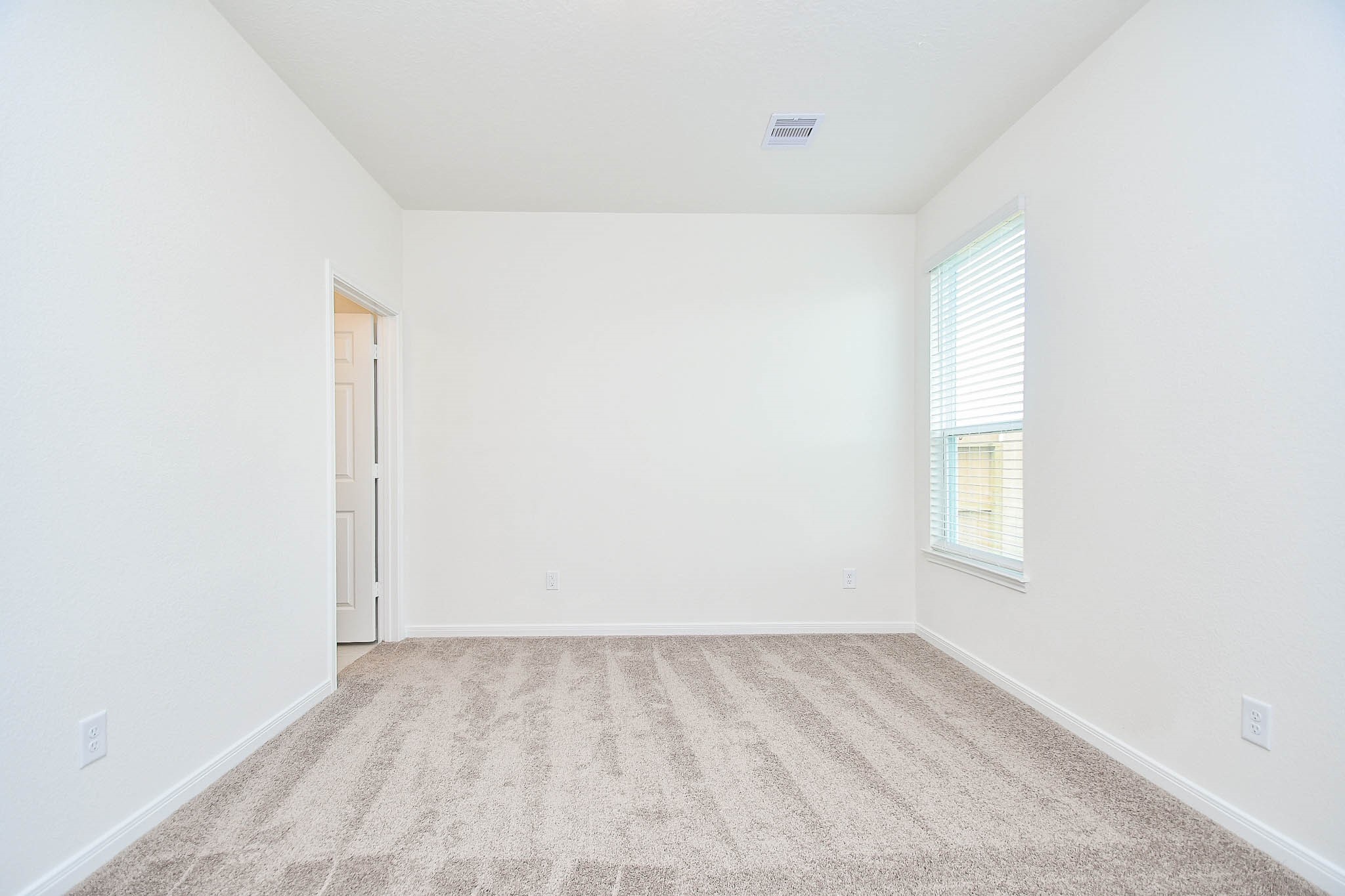 25230 Benroe Street Property Photo 19