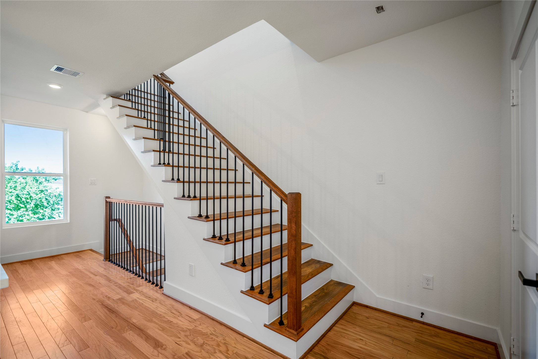 6320 Del Rio Street Property Photo 14