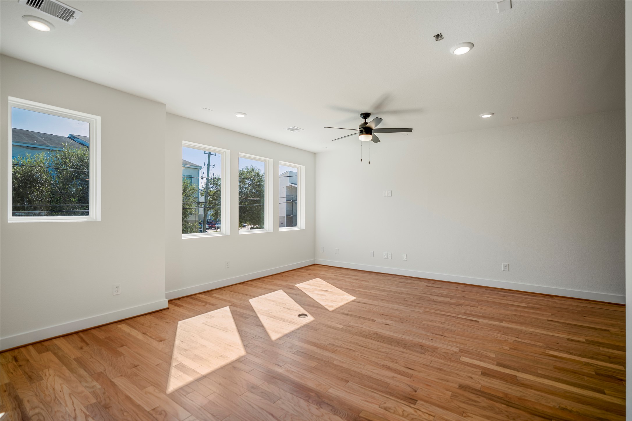 6320 Del Rio Street Property Photo 21