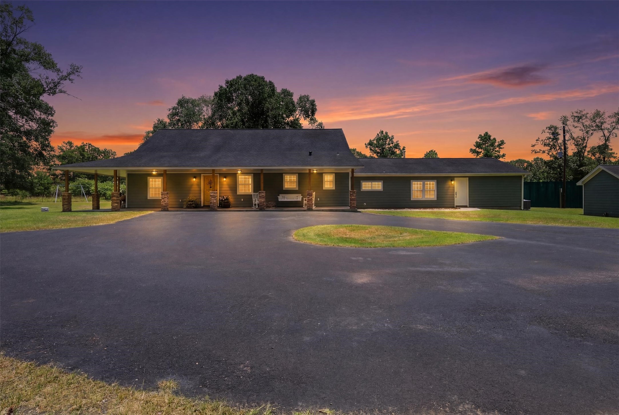10695 White Rock Road Property Photo 2