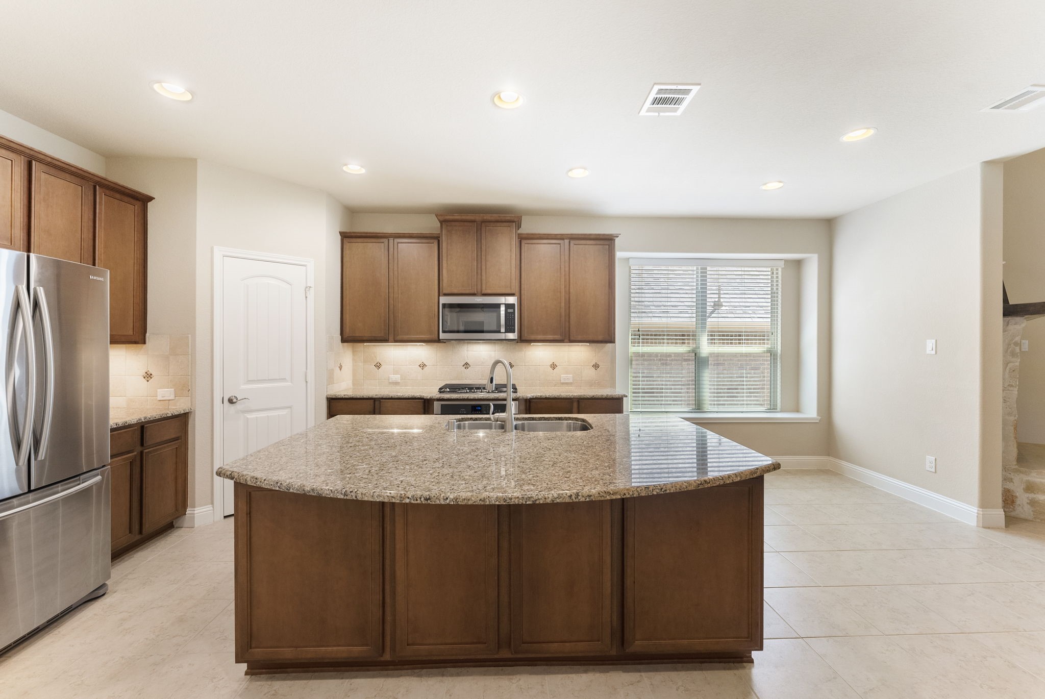 3565 Falcon Way Property Photo 10