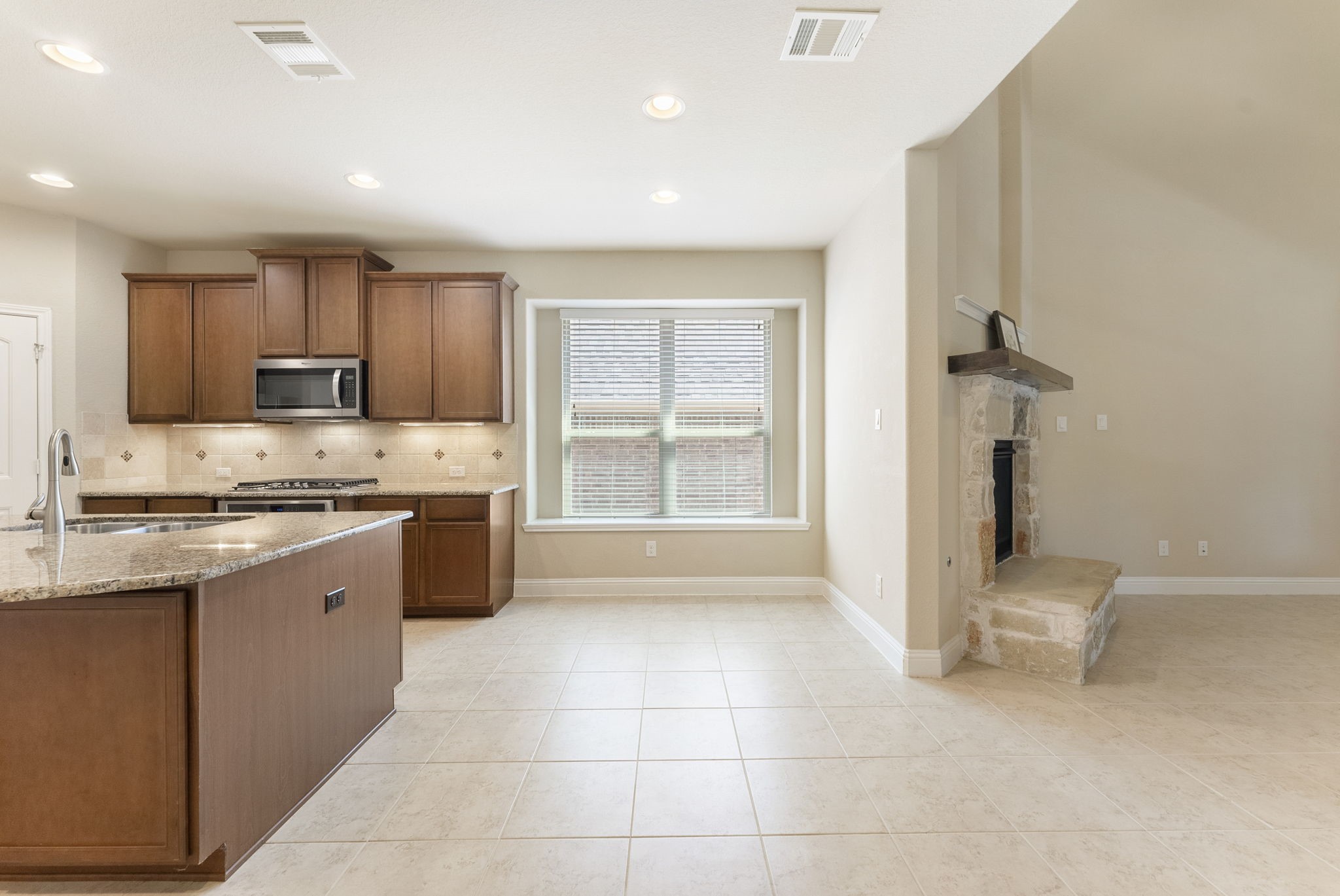 3565 Falcon Way Property Photo 13