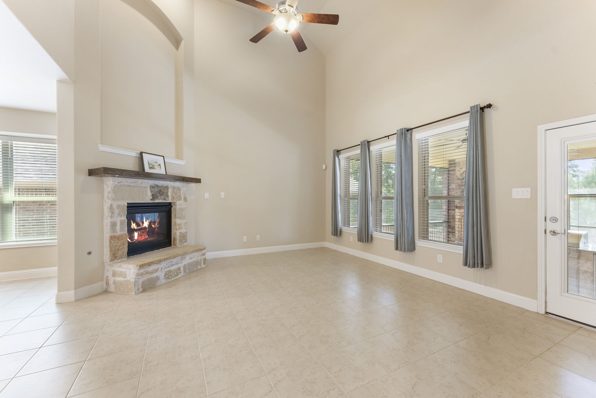 3565 Falcon Way Property Photo 15