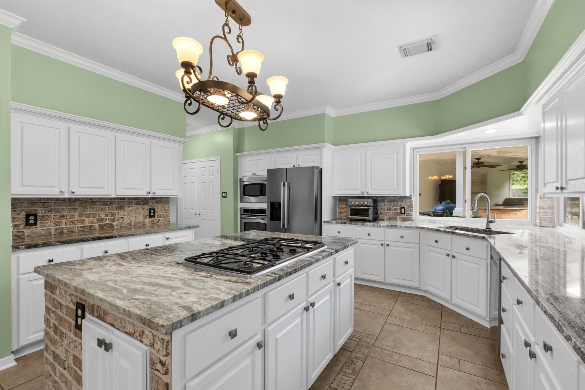14 Wickham Court Property Photo 12