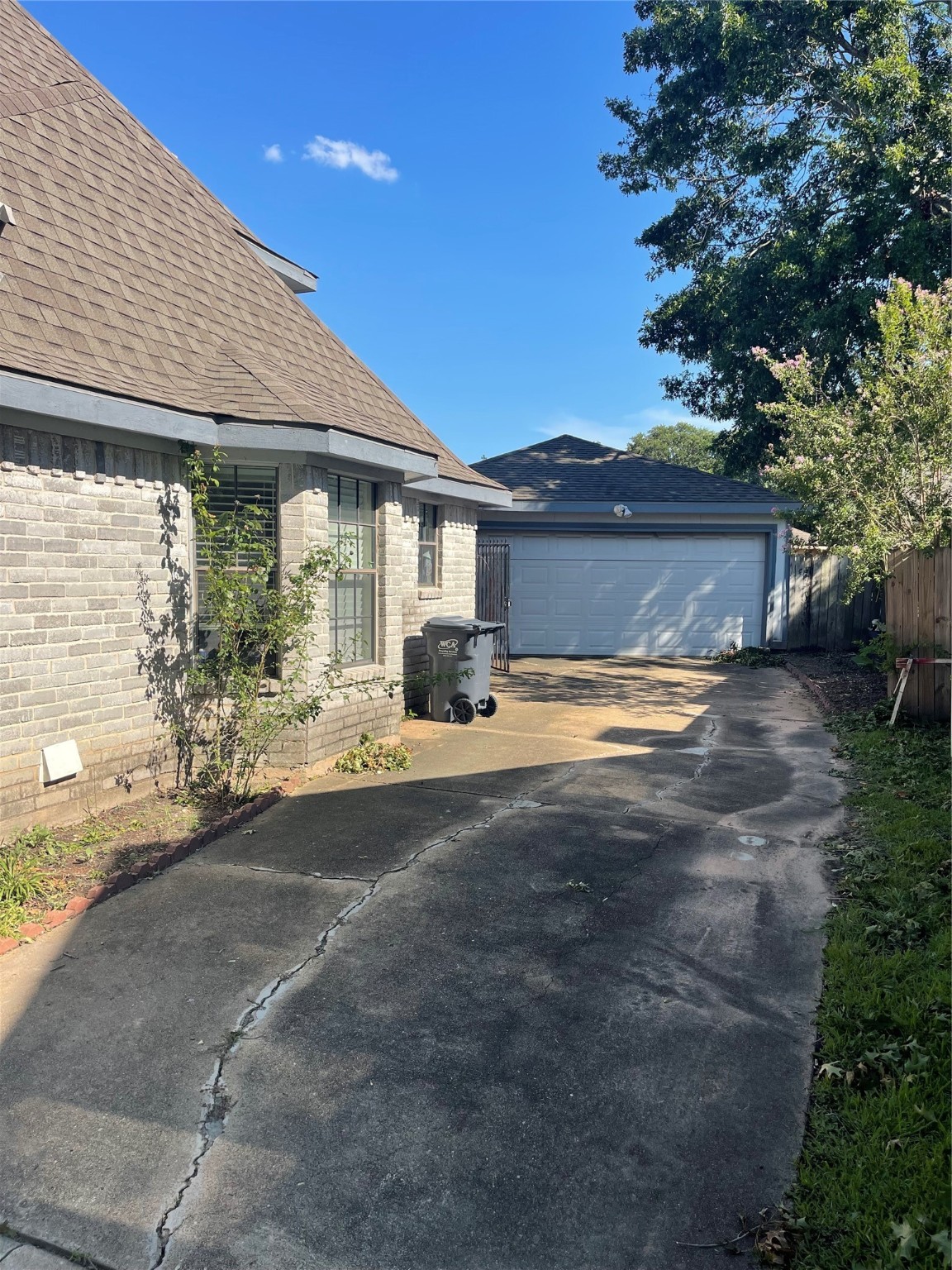 15115 Mira Vista Drive Property Photo 3