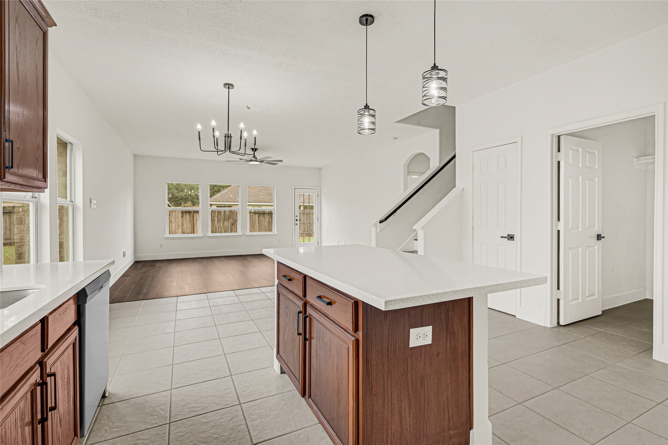 22510 Rocky Glen Court Property Photo 8
