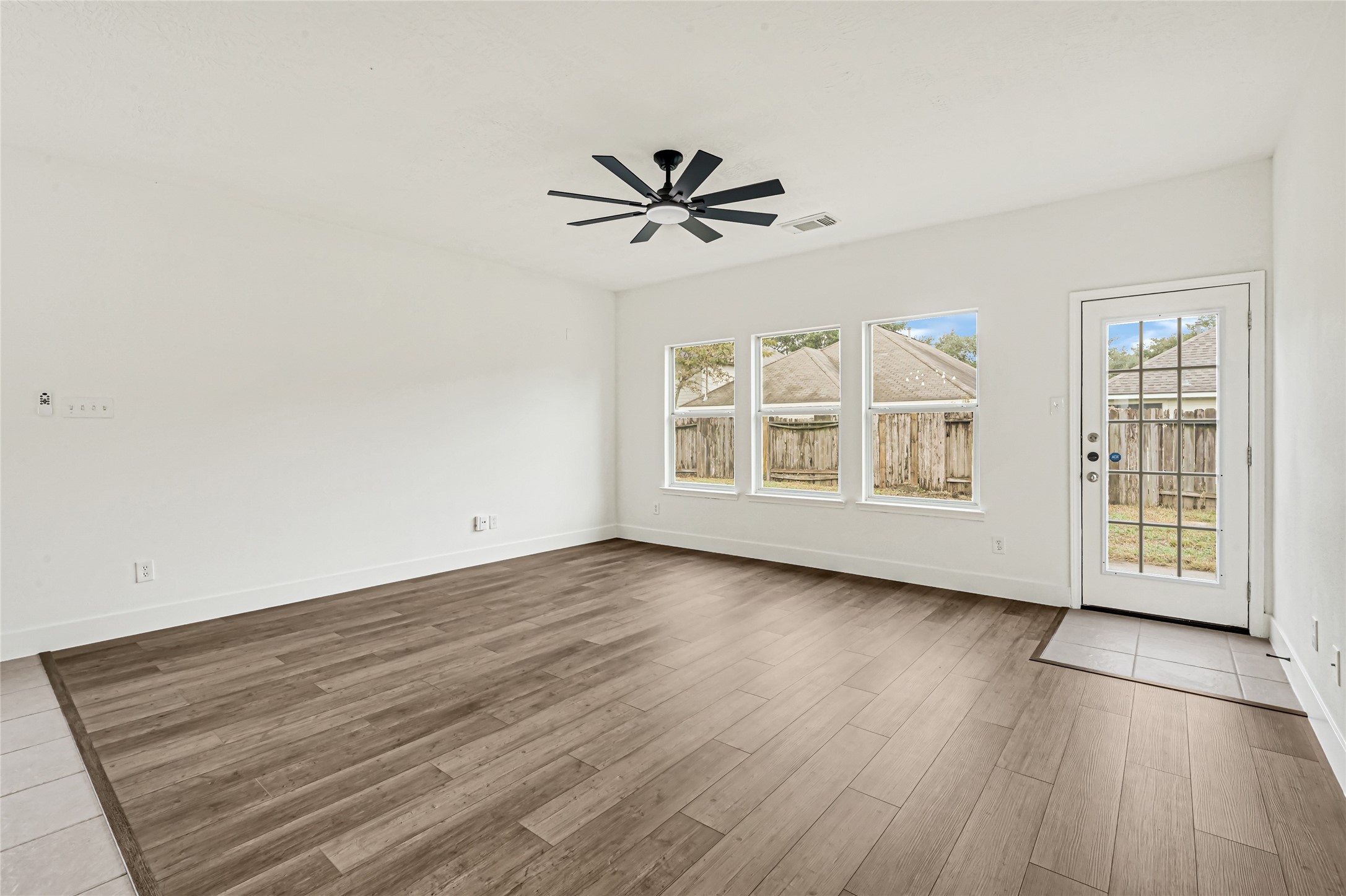 22510 Rocky Glen Court Property Photo 9