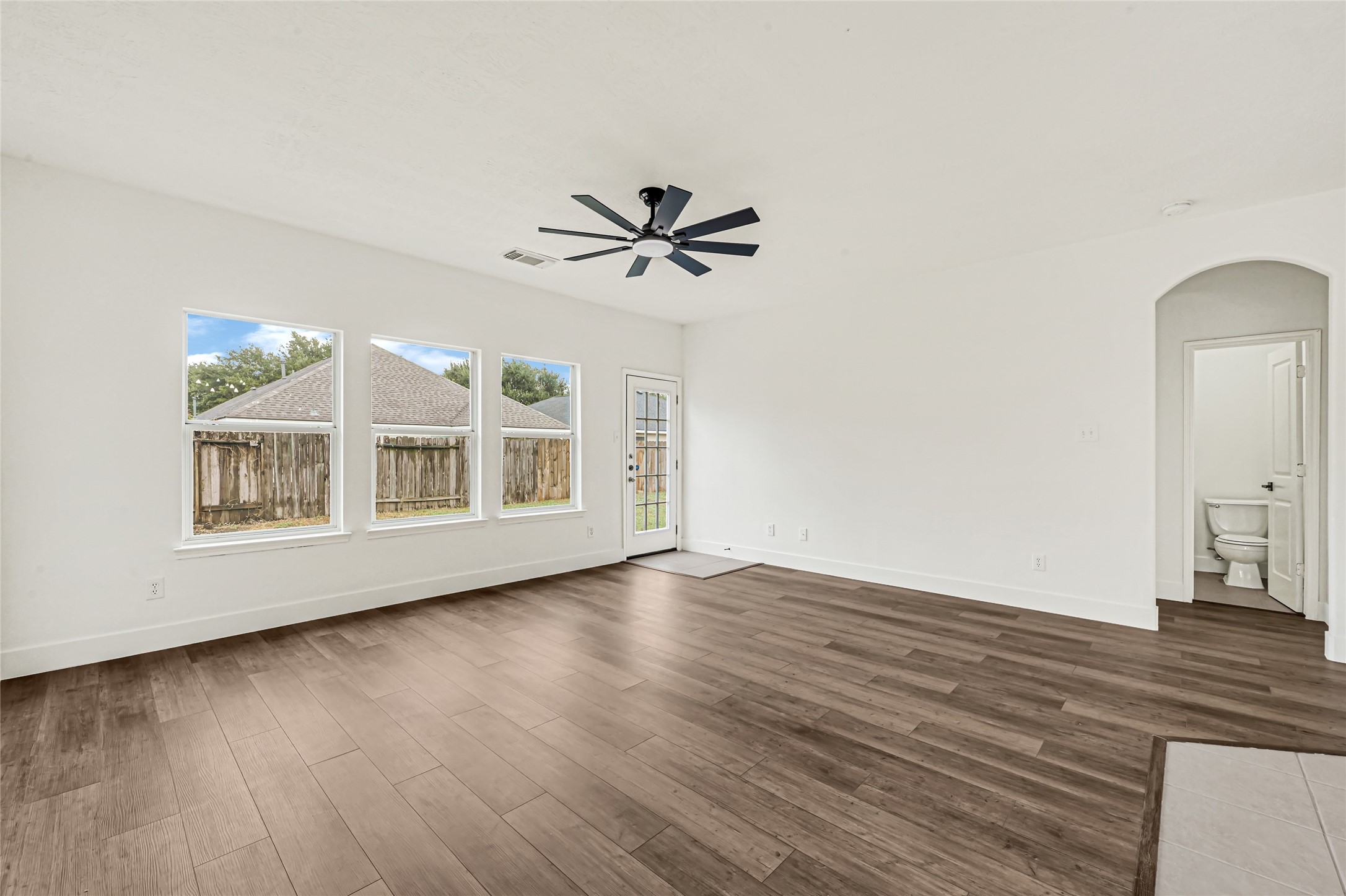 22510 Rocky Glen Court Property Photo 10
