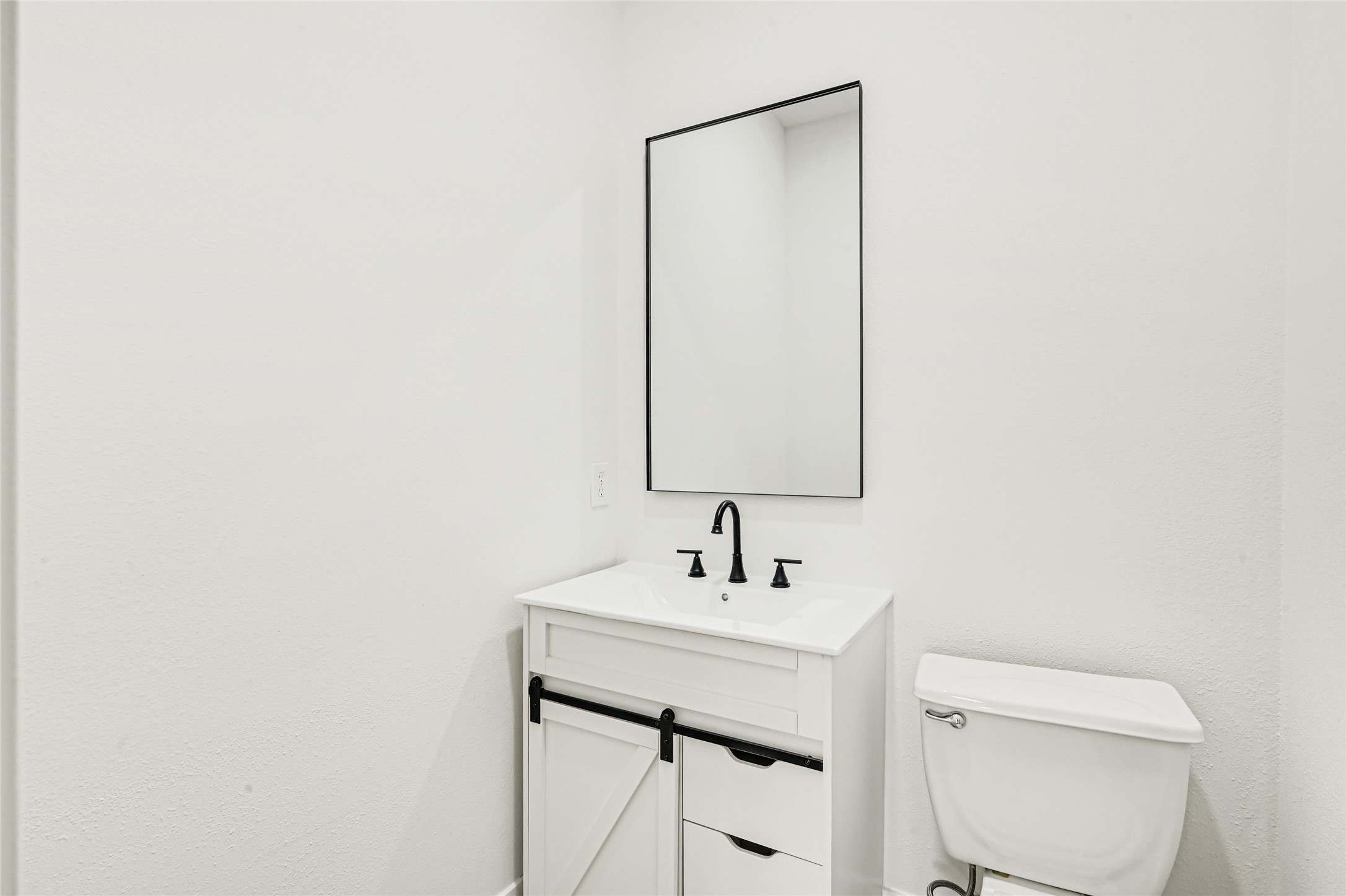 22510 Rocky Glen Court Property Photo 12