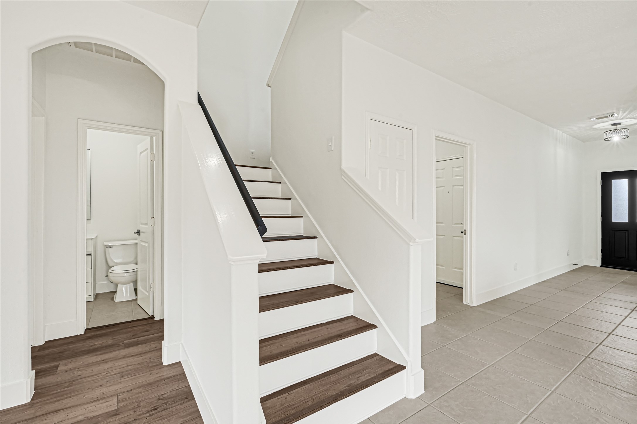 22510 Rocky Glen Court Property Photo 13