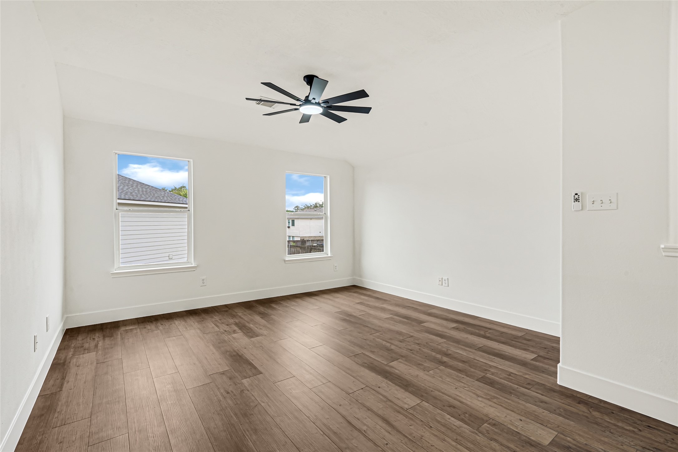 22510 Rocky Glen Court Property Photo 20