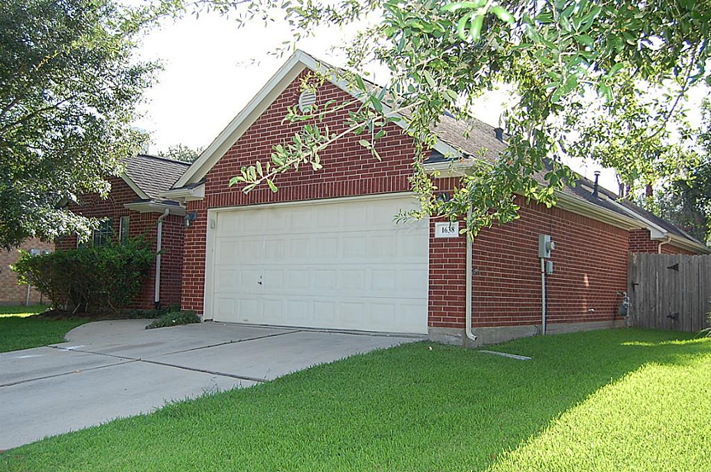 1638 Candleston Lane Property Photo 1