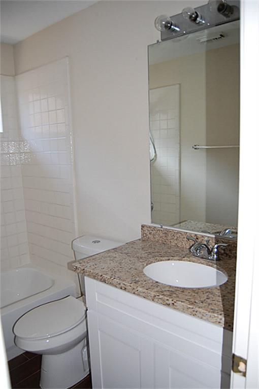 1638 Candleston Lane Property Photo 13
