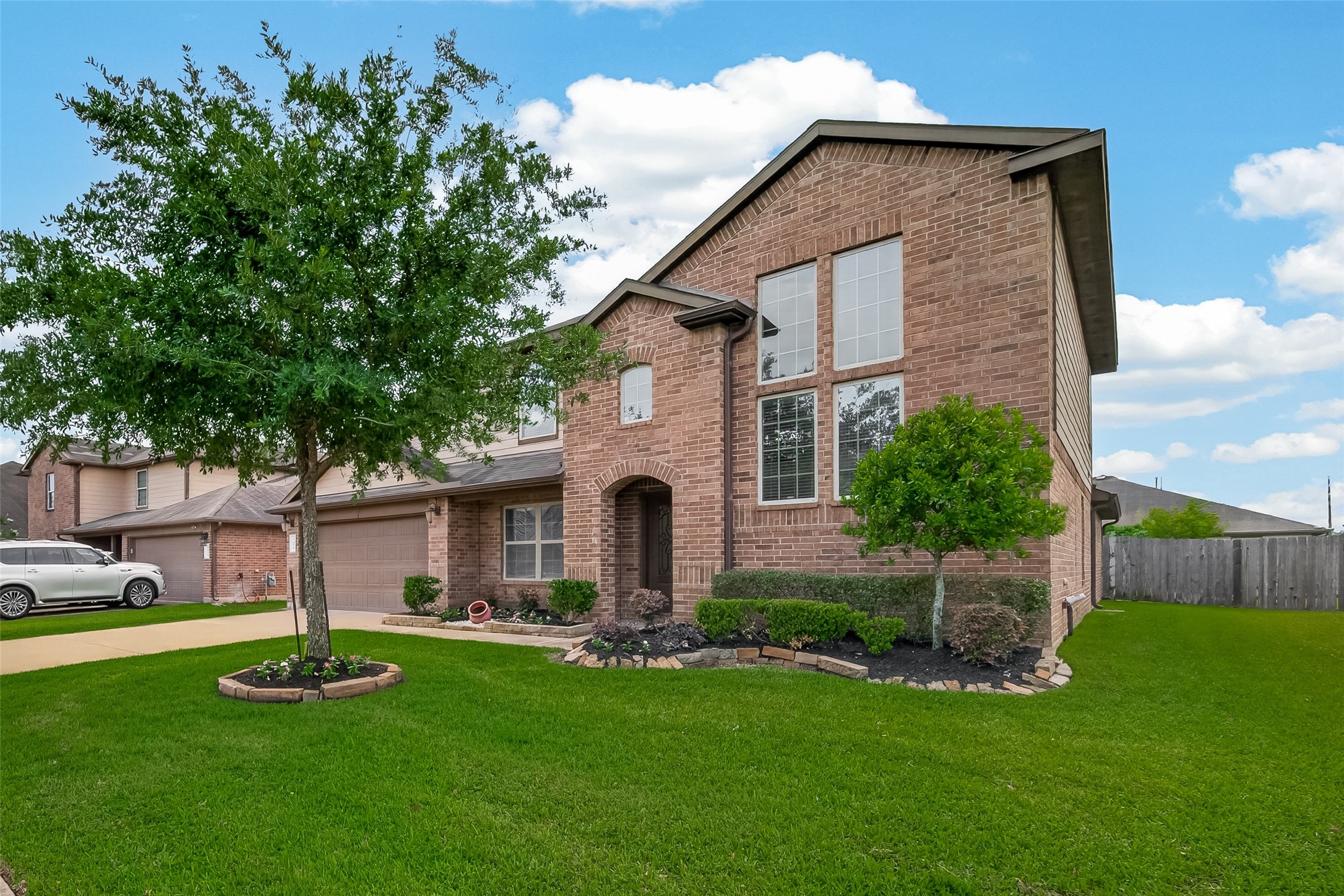 9410 Claystone Lane Property Photo 1