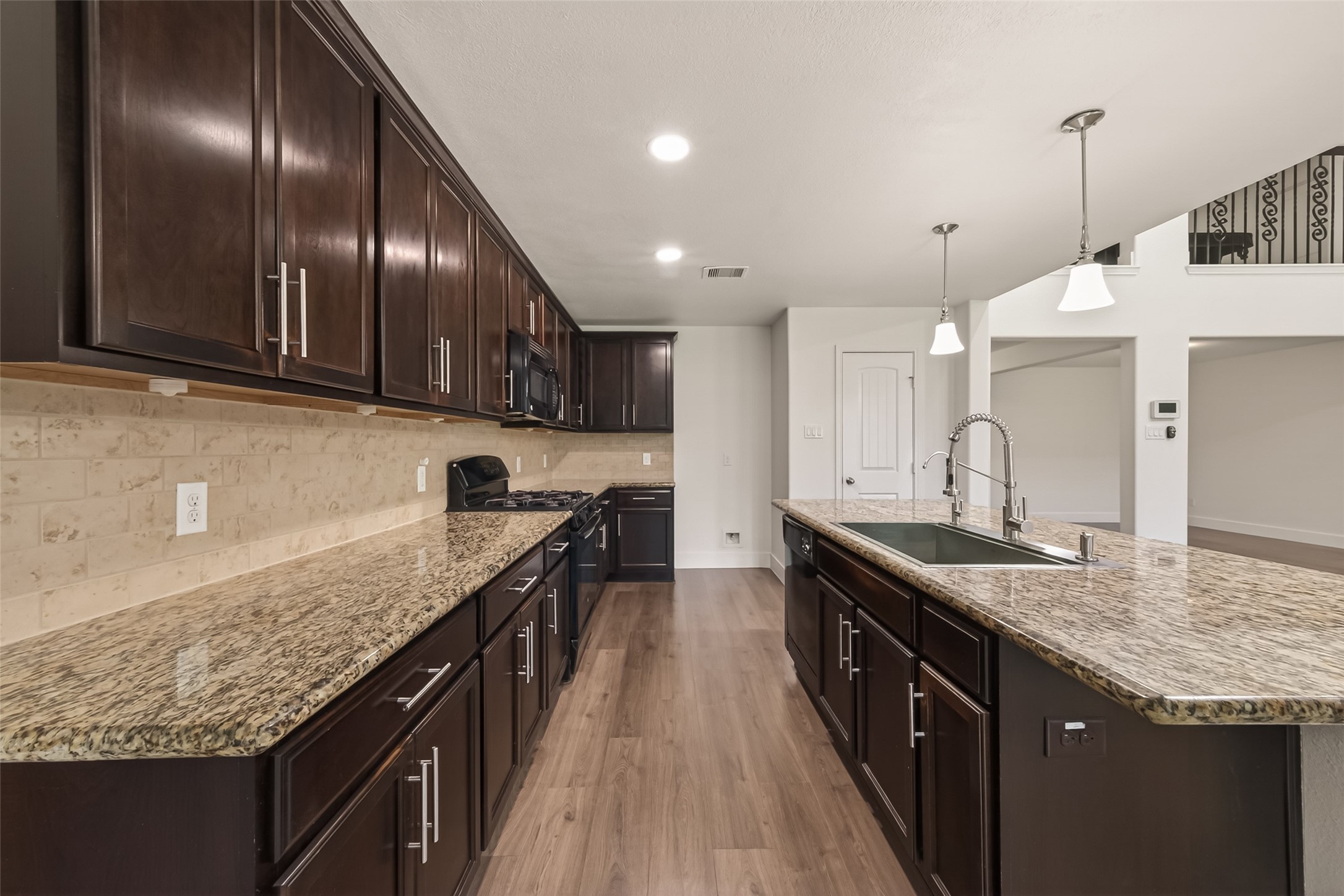 9410 Claystone Lane Property Photo 18
