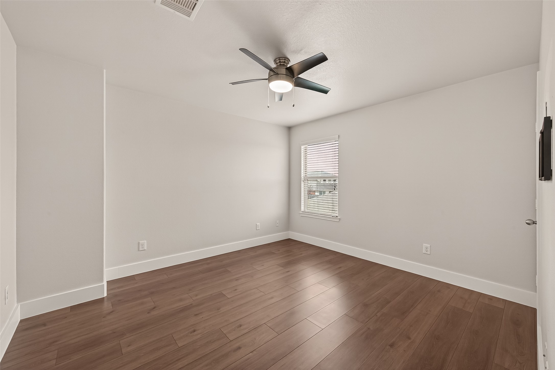 9410 Claystone Lane Property Photo 27