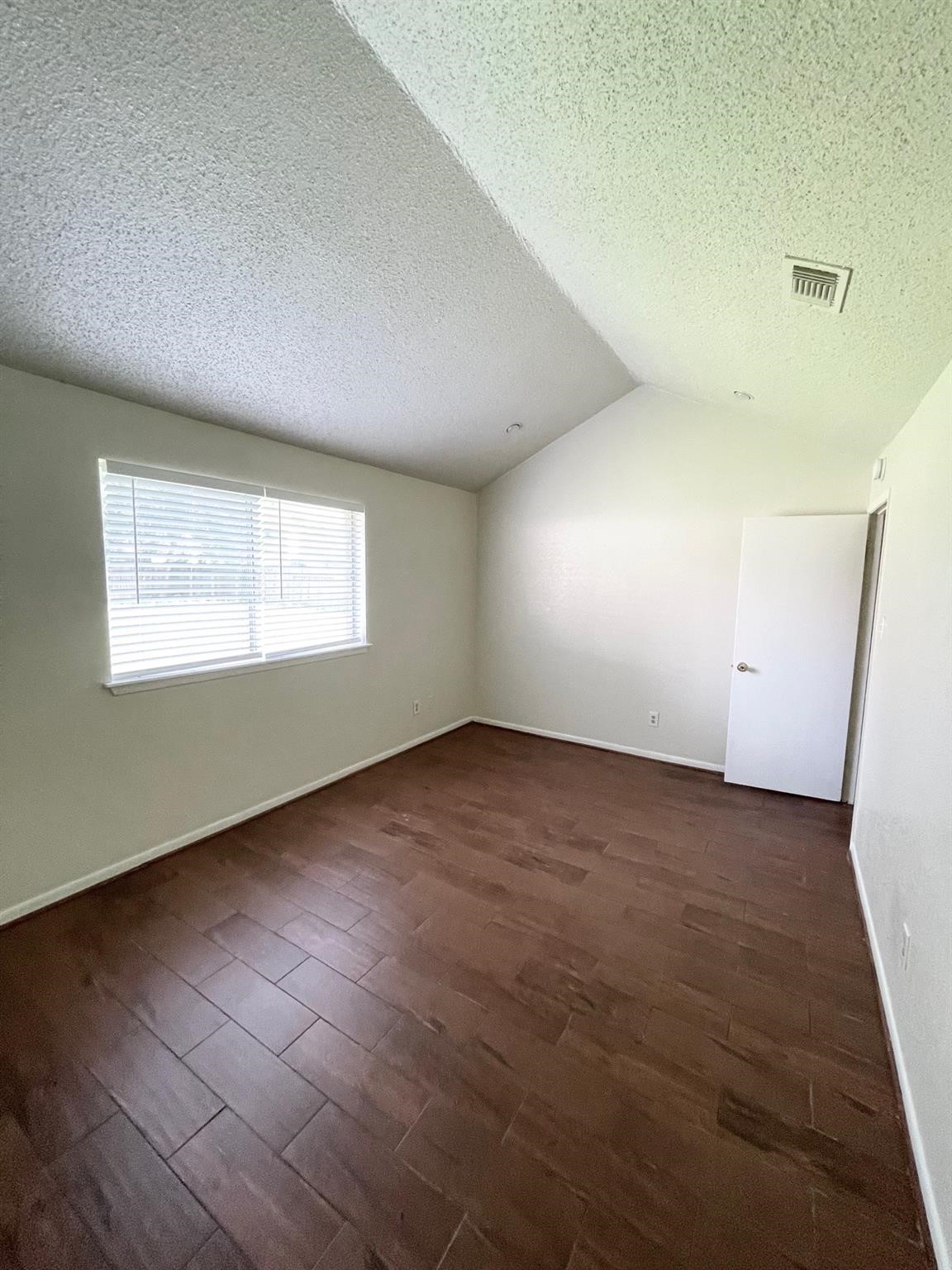 4115 Issacks Way Property Photo 5