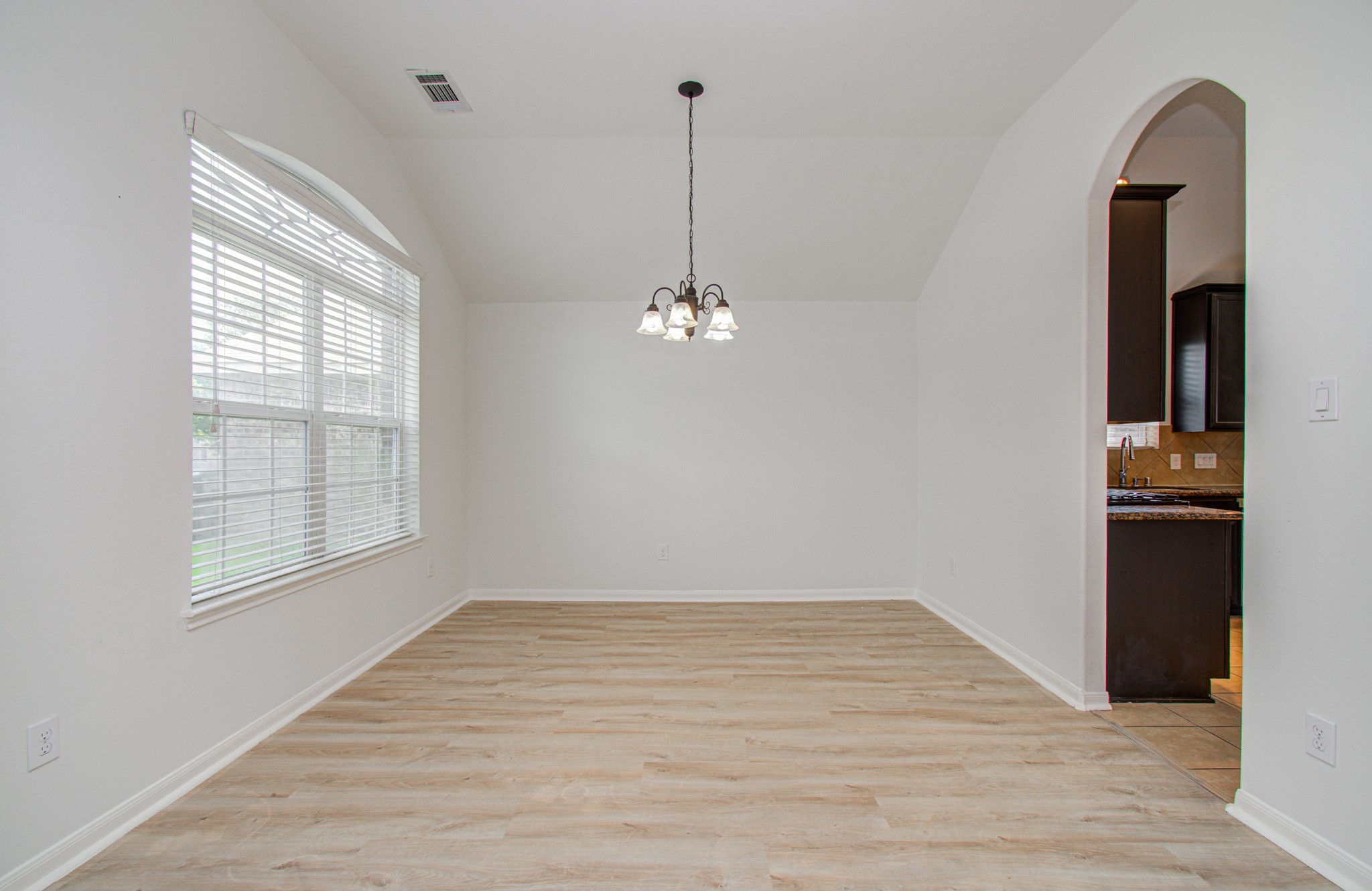 11218 Royal Sands Court Property Photo 14