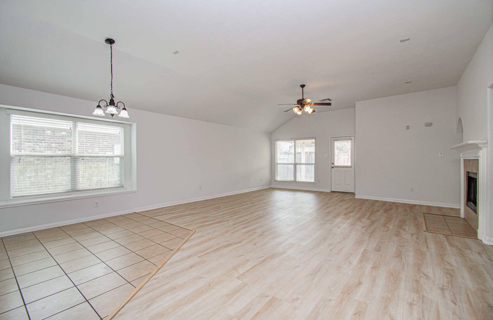 11218 Royal Sands Court Property Photo 17