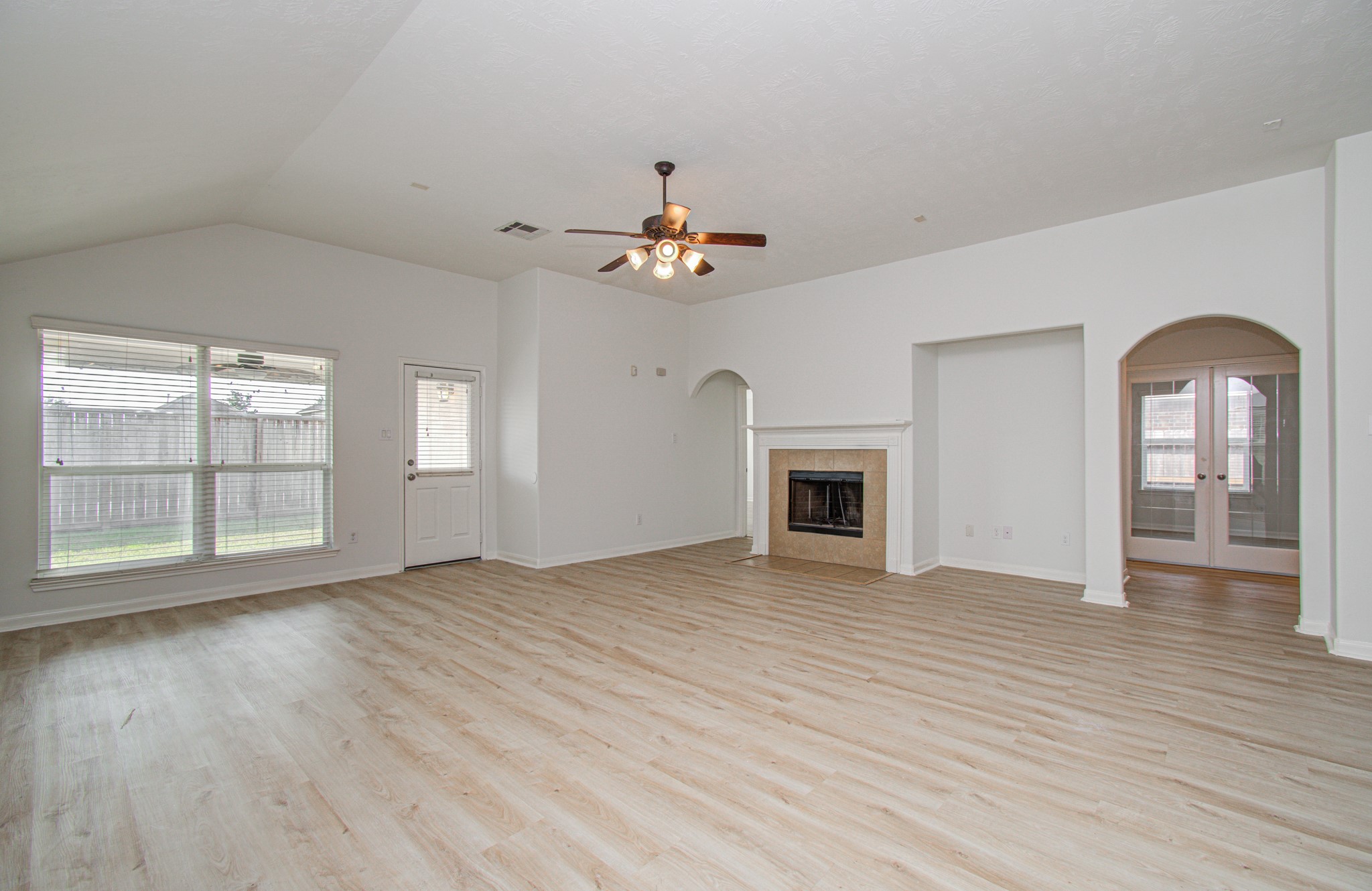 11218 Royal Sands Court Property Photo 20