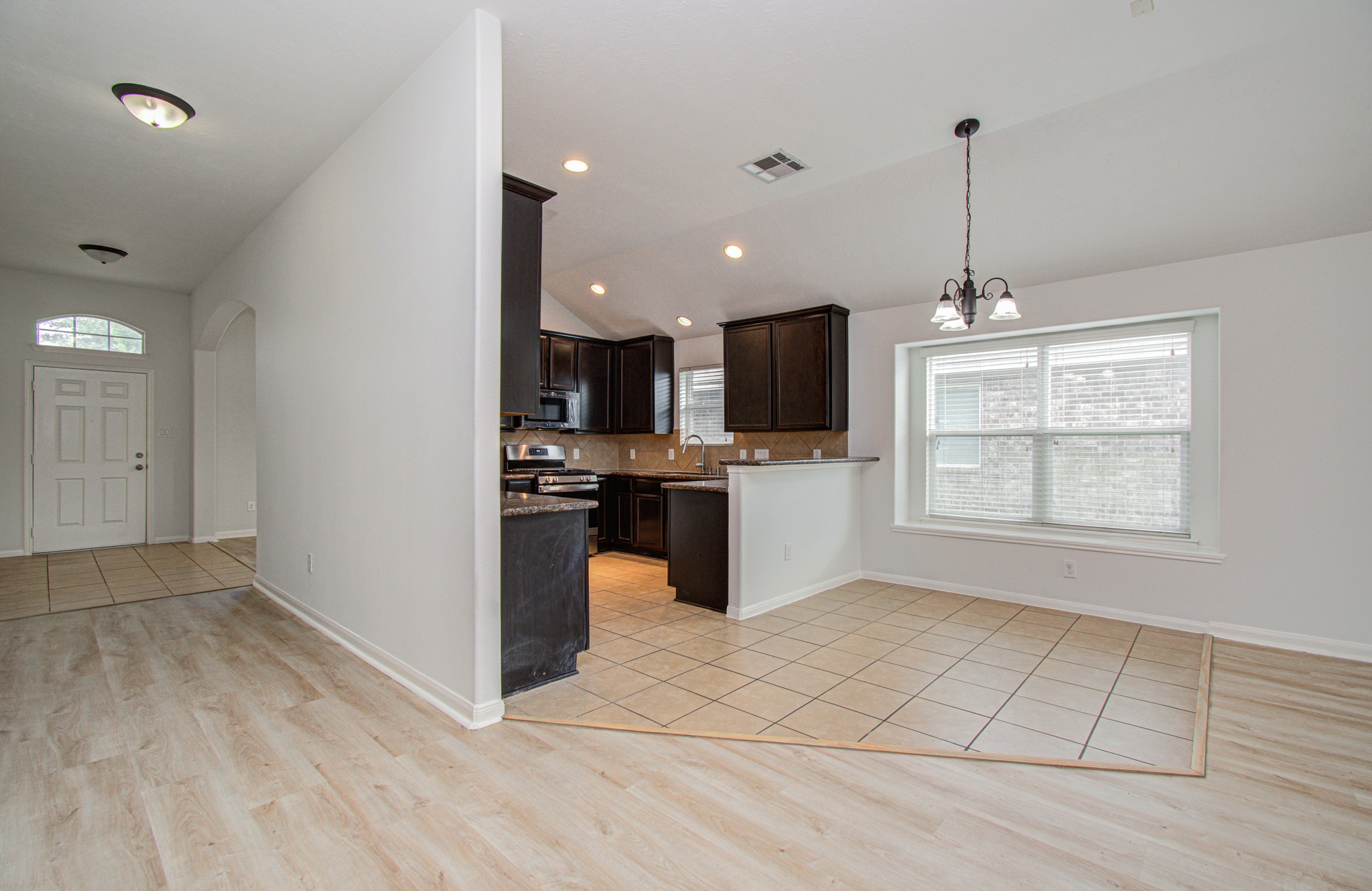 11218 Royal Sands Court Property Photo 22