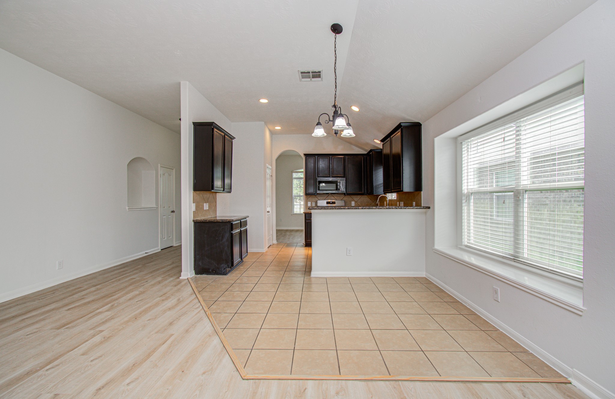 11218 Royal Sands Court Property Photo 23