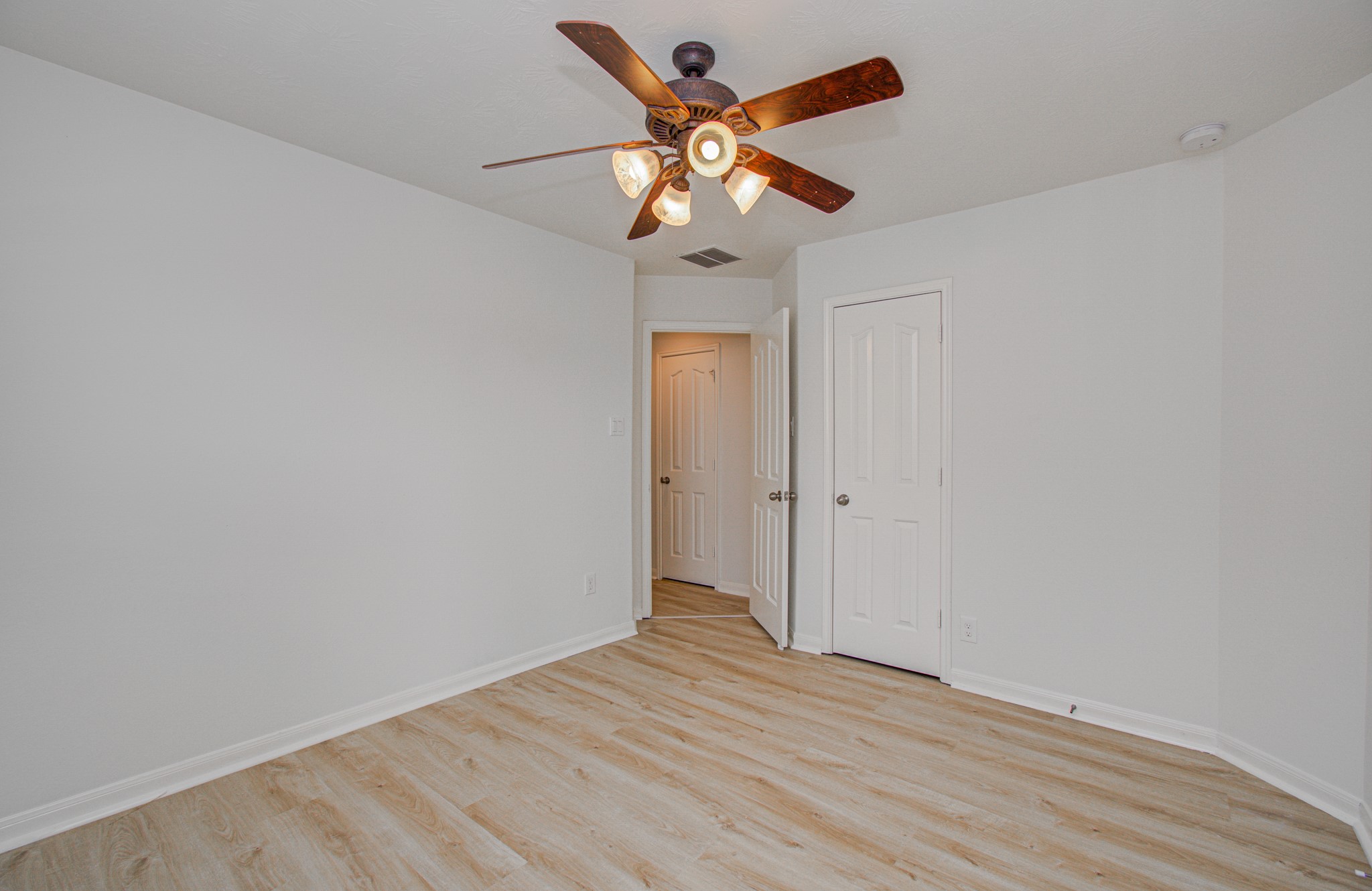 11218 Royal Sands Court Property Photo 34