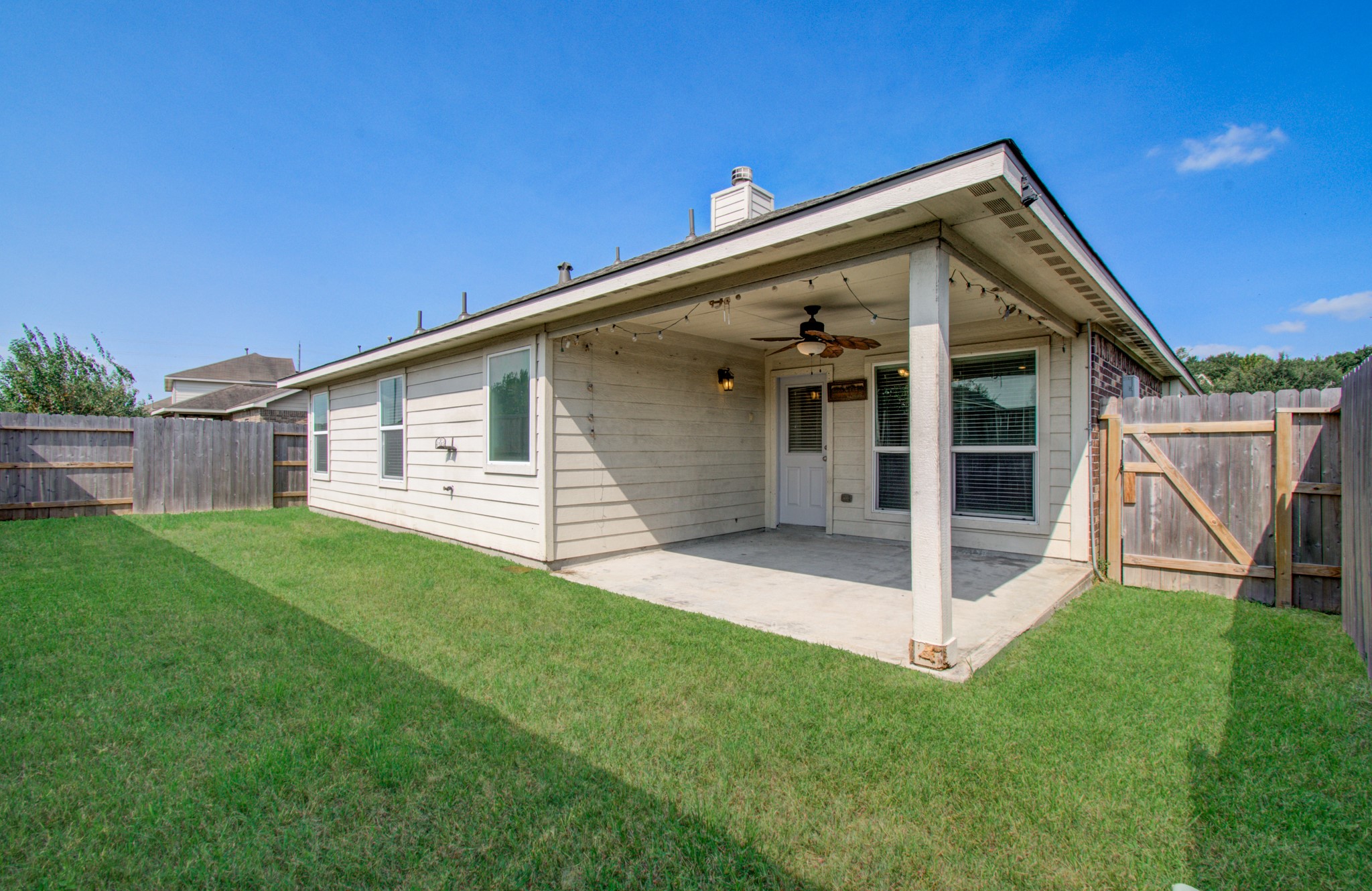 11218 Royal Sands Court Property Photo 44