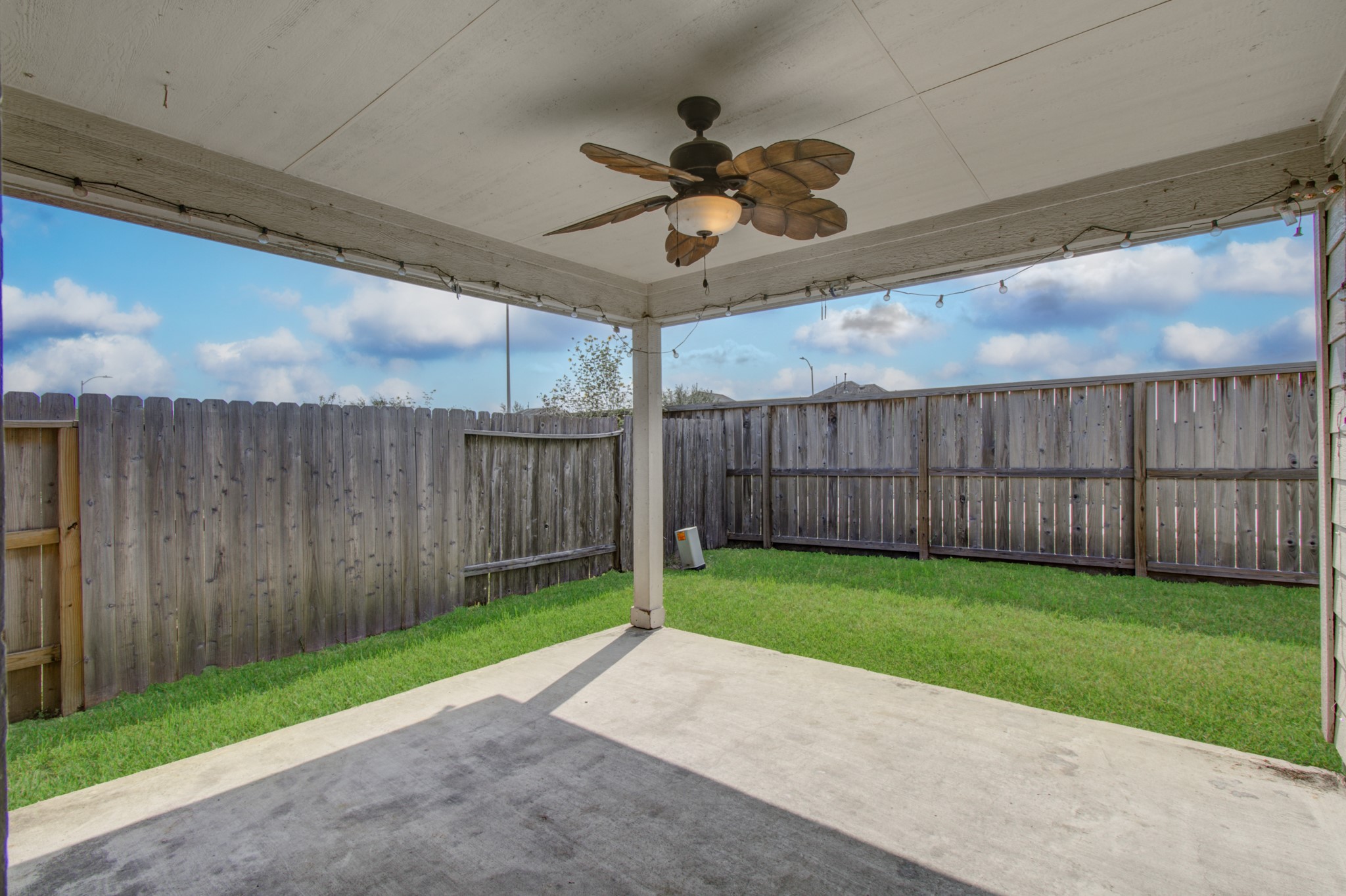 11218 Royal Sands Court Property Photo 45