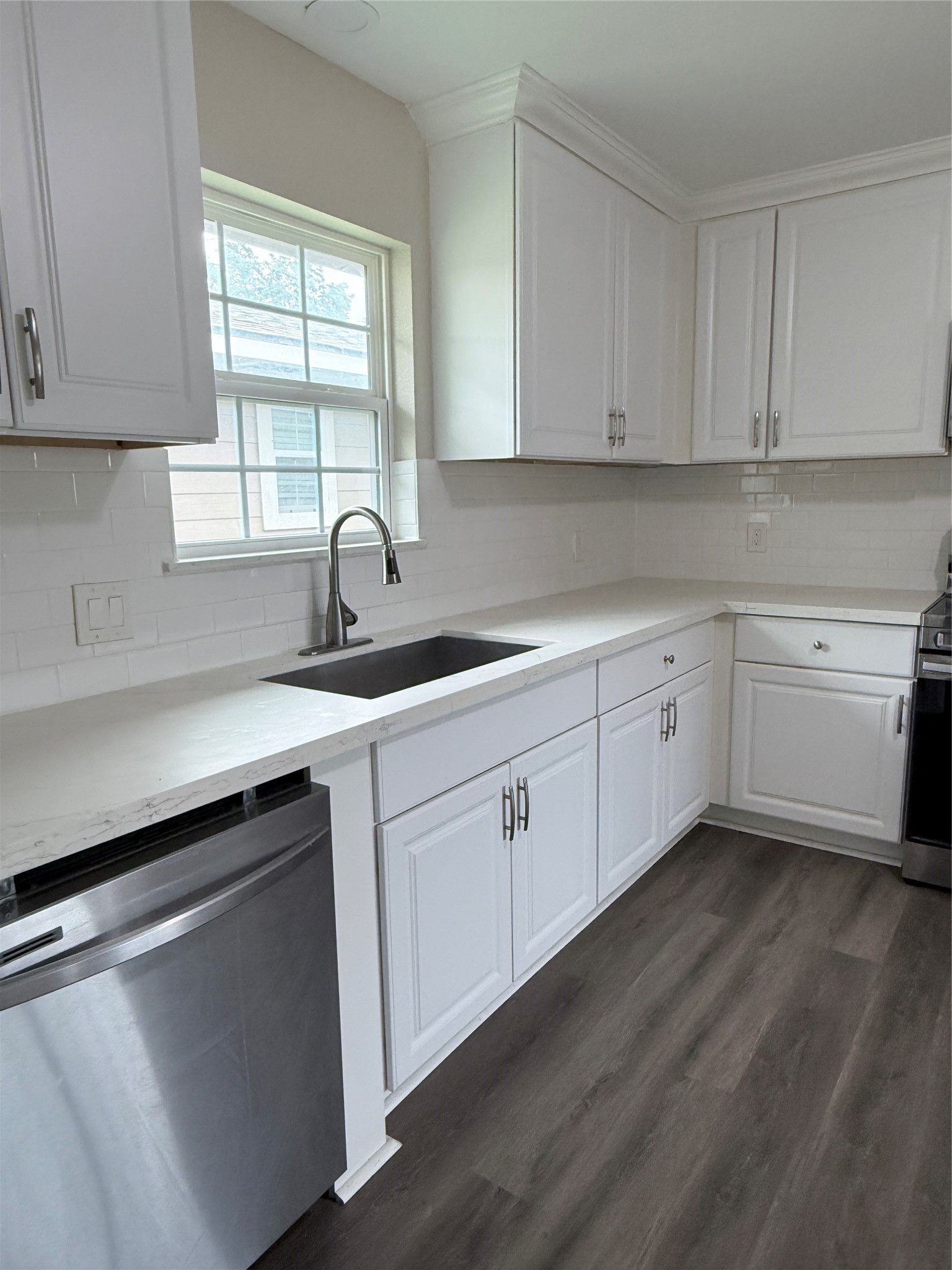 608 County Road 157 Property Photo 6