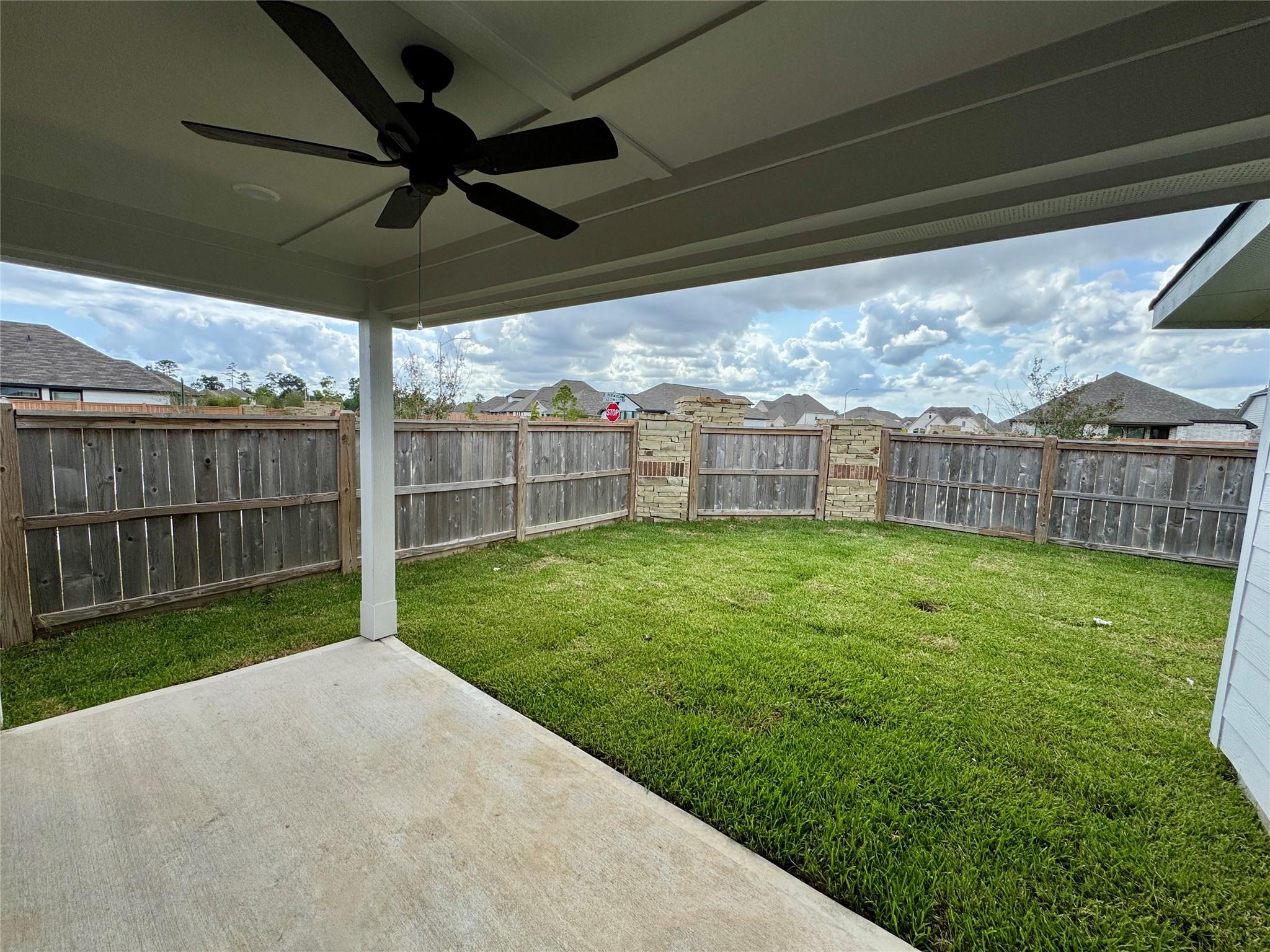31837 Pecan Cottage Lane, Spring Tx 77386 Property Photo 9