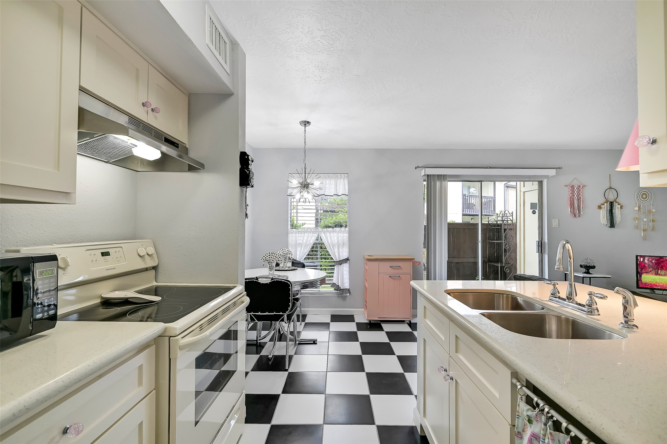 1500 Bay Area Boulevard 346 Property Photo 11