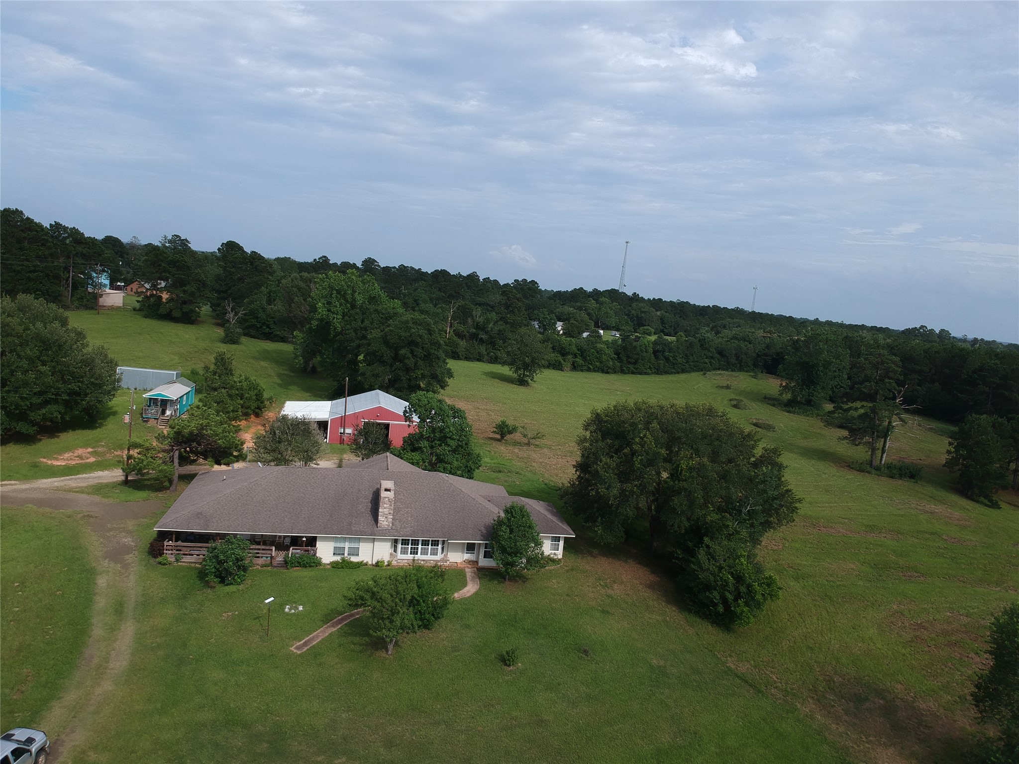 251 Cr 1050 Property Photo 1