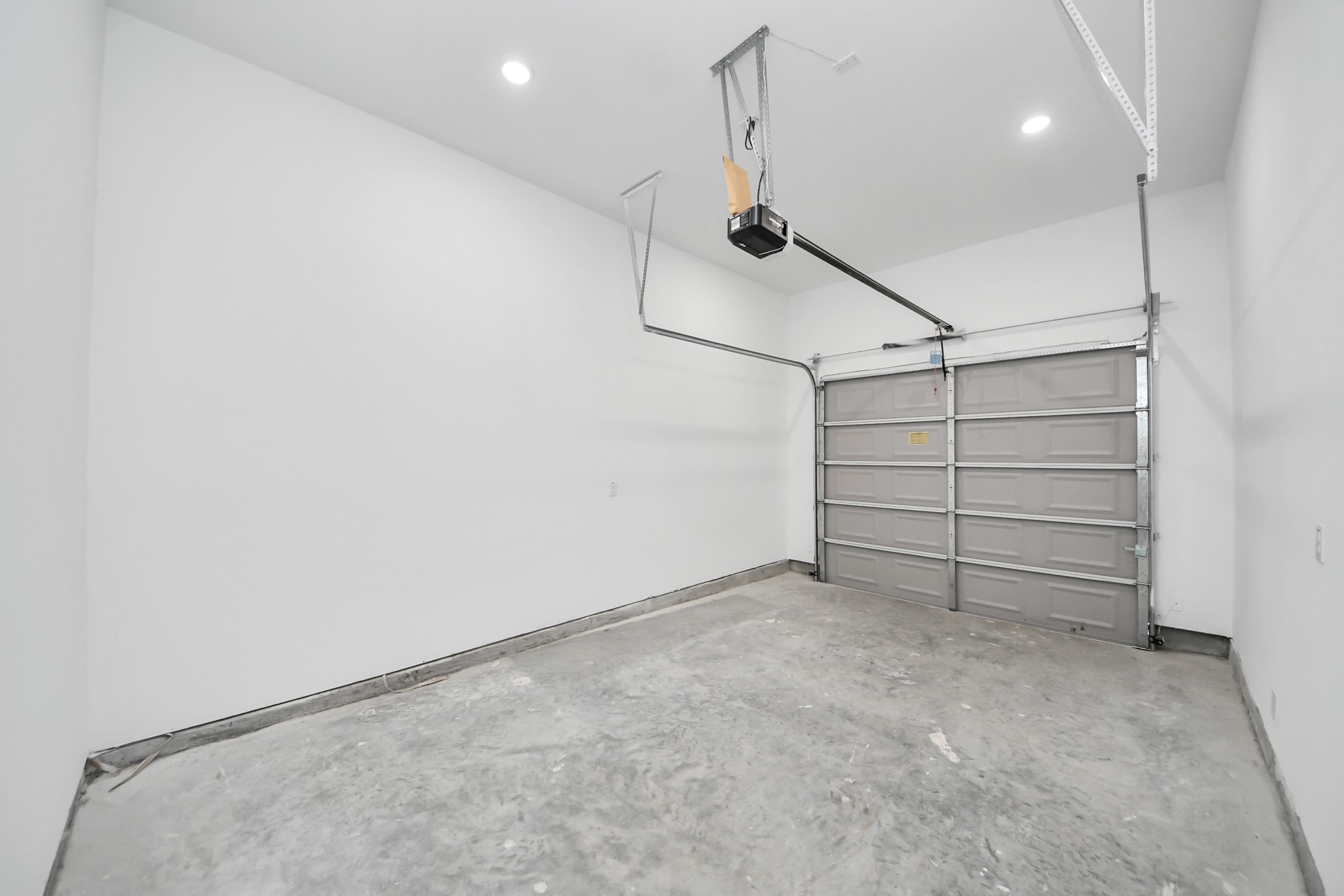 7117 Eastwood St Property Photo 27