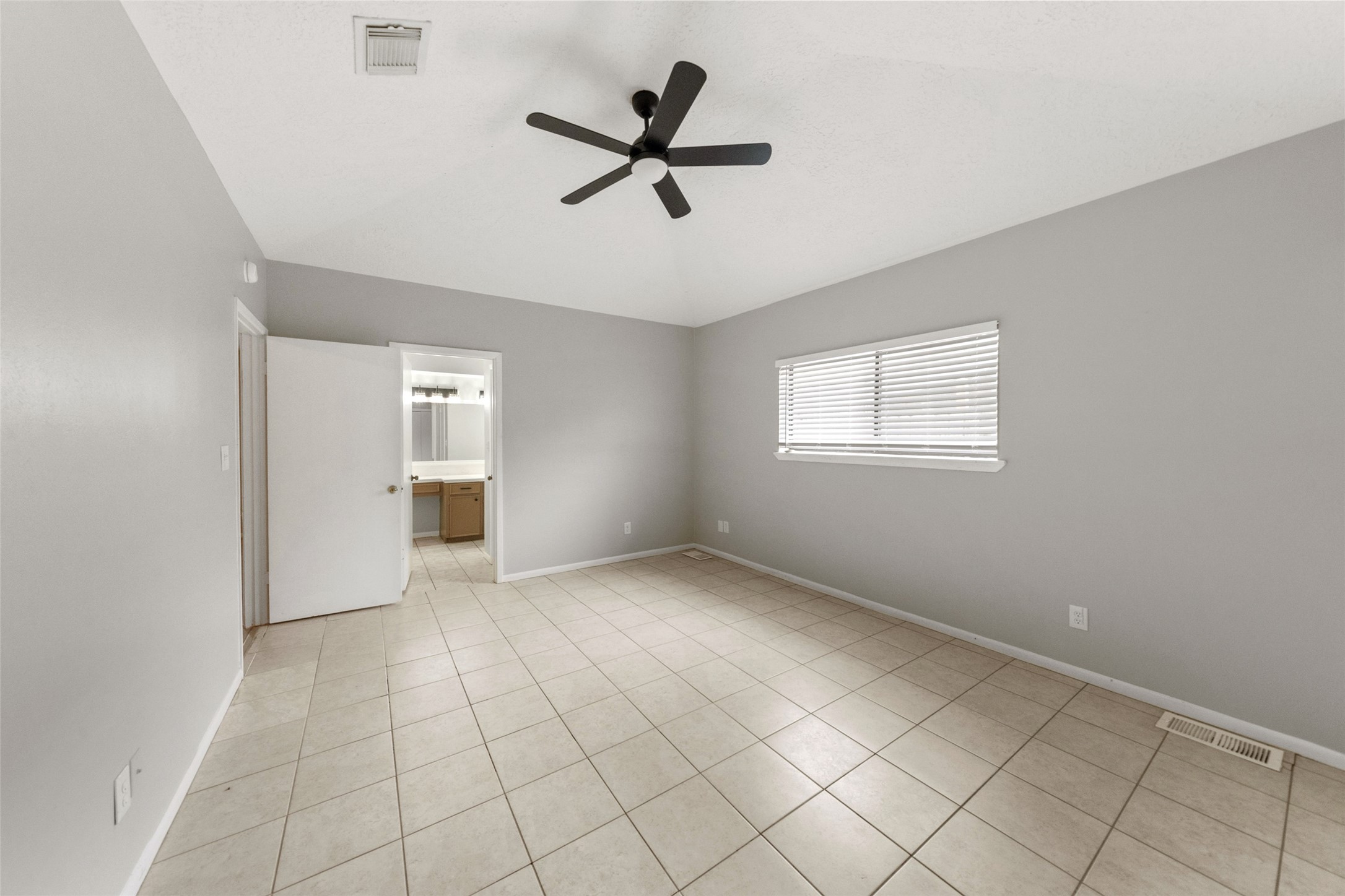 25 Shady Oak Lane Property Photo 23