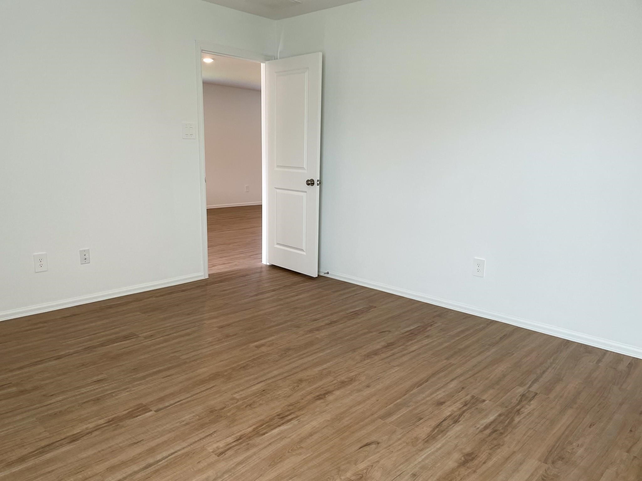 24139 Wandering Brook Drive Property Photo 8
