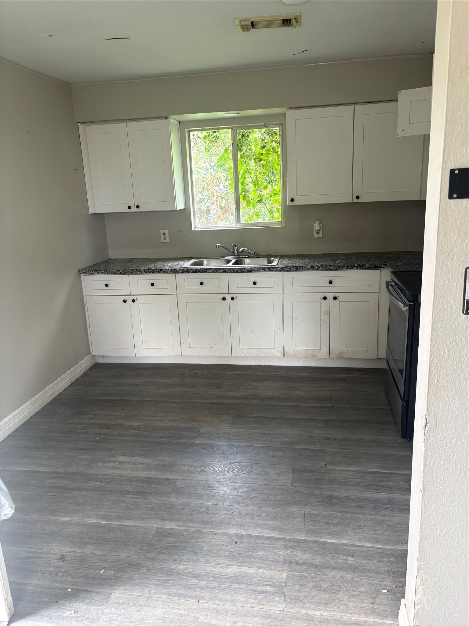 1005 2nd Street Property Photo 4