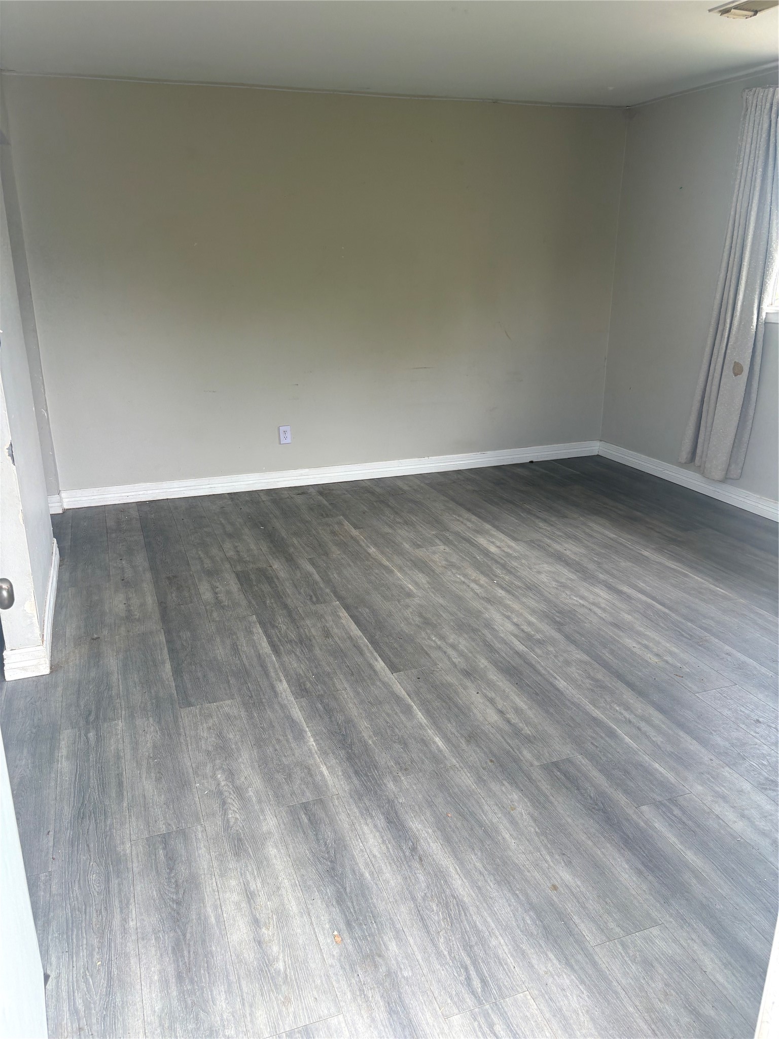 1005 2nd Street Property Photo 5