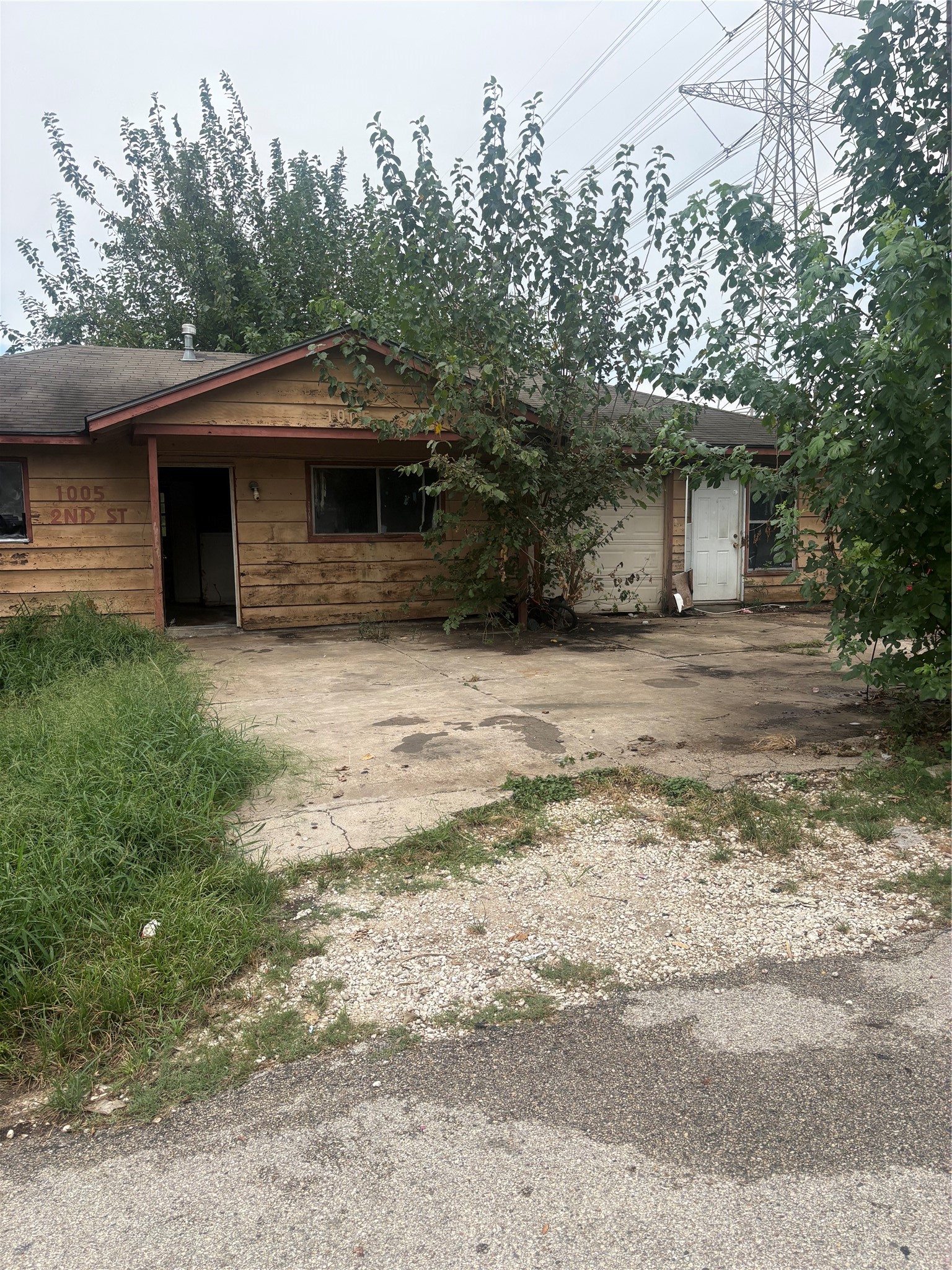 1005 2nd Street Property Photo 7