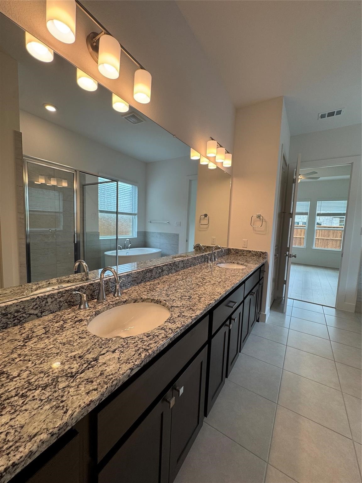 7129 Carriage Light Drive Property Photo 31