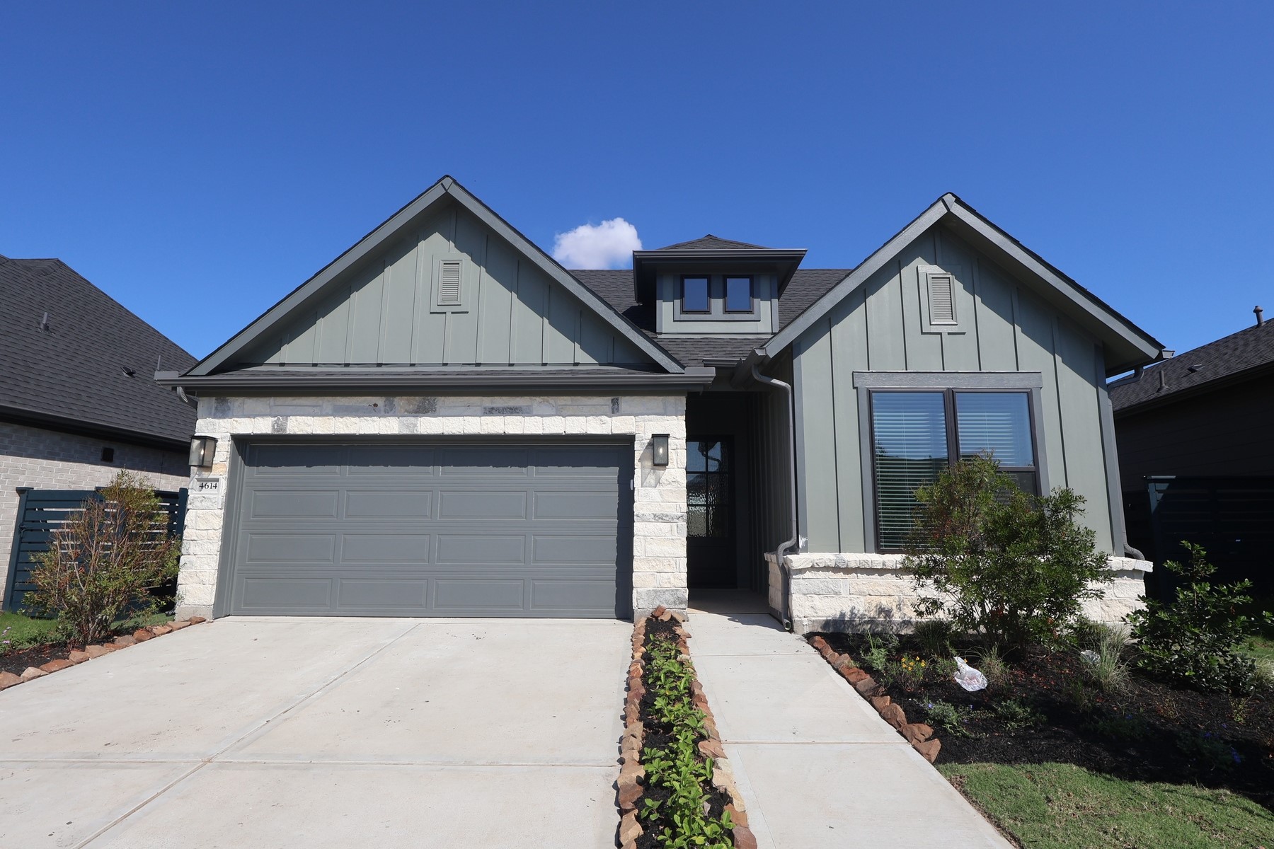 4614 Gemini Street Property Photo 1