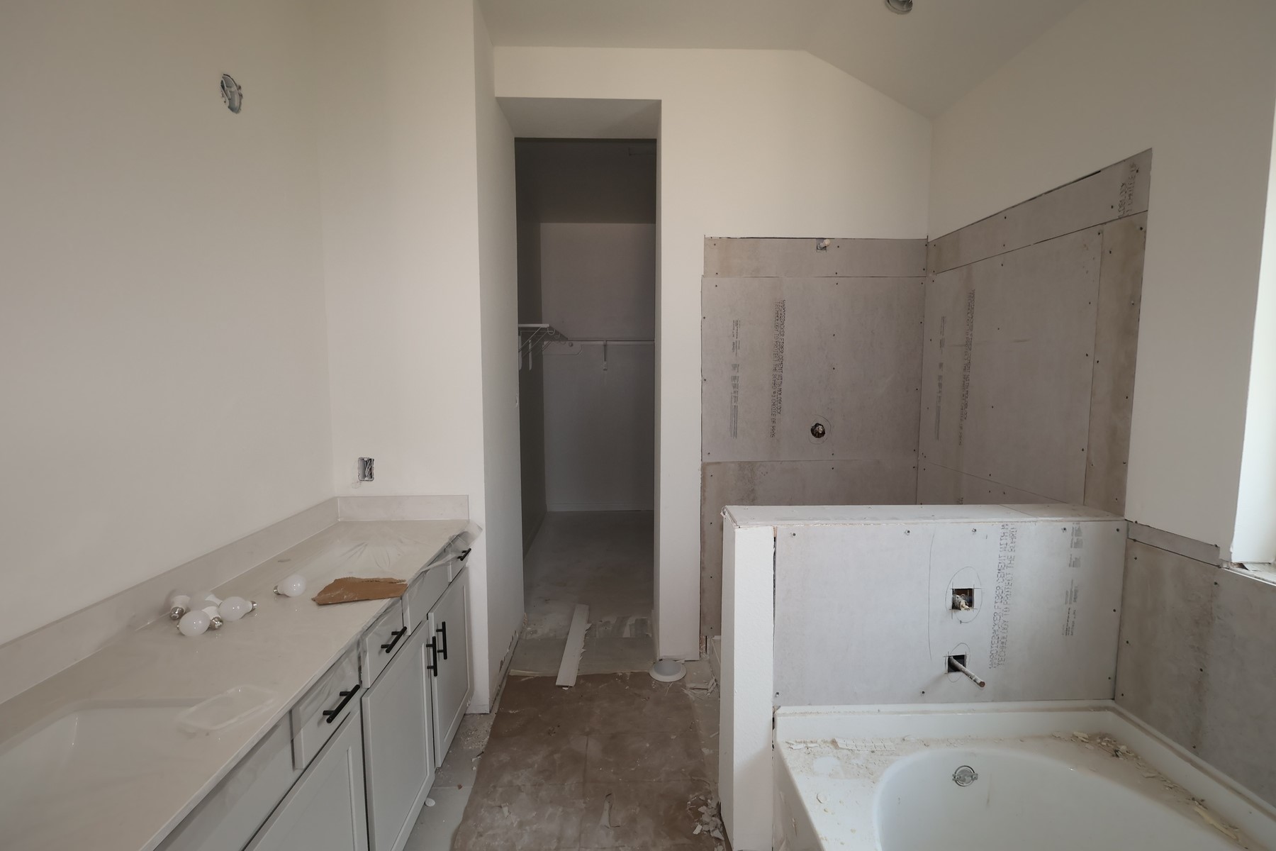 4614 Gemini Street Property Photo 22